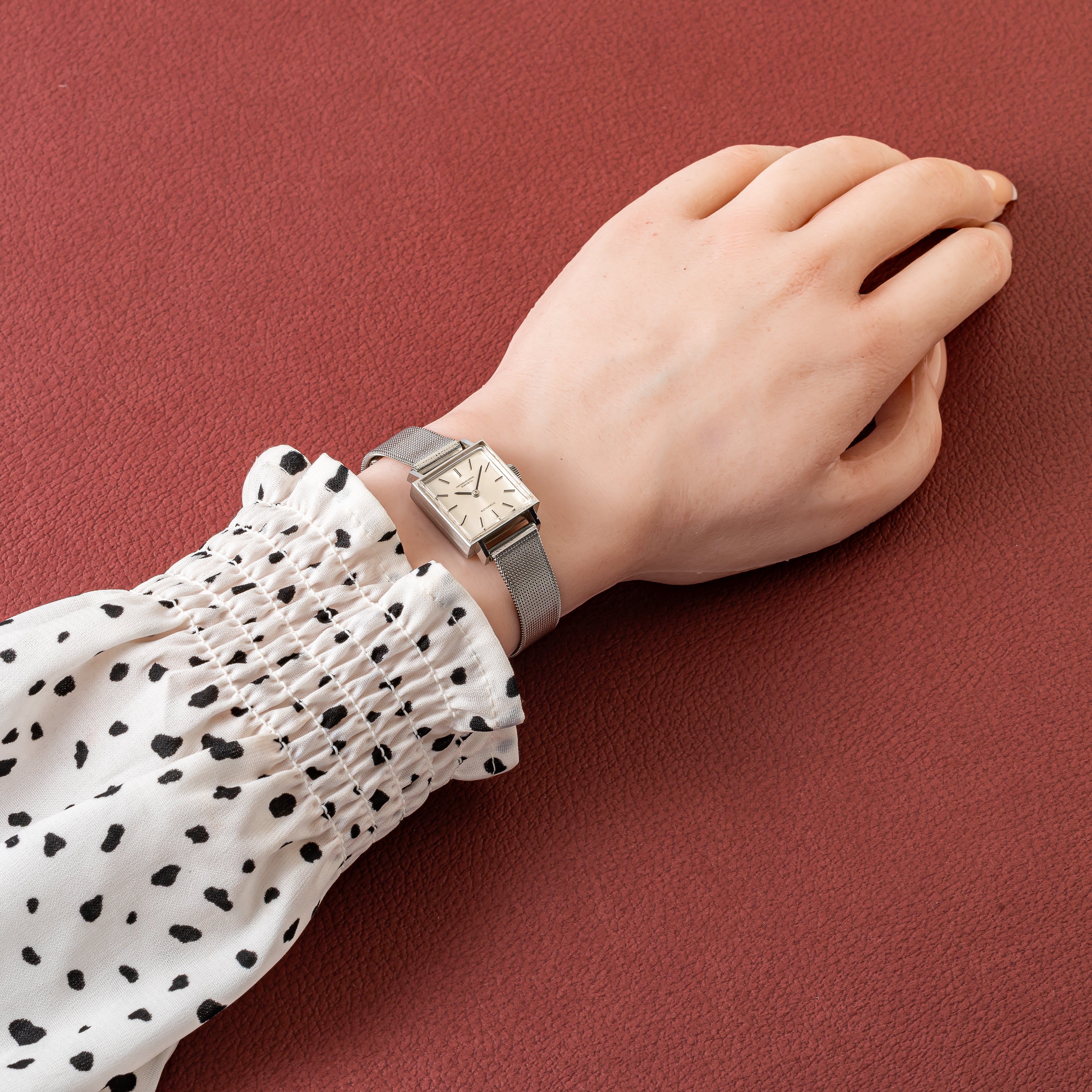 IWC レディース 1974年製 スクエアケース Ref.R4472 オートマチック