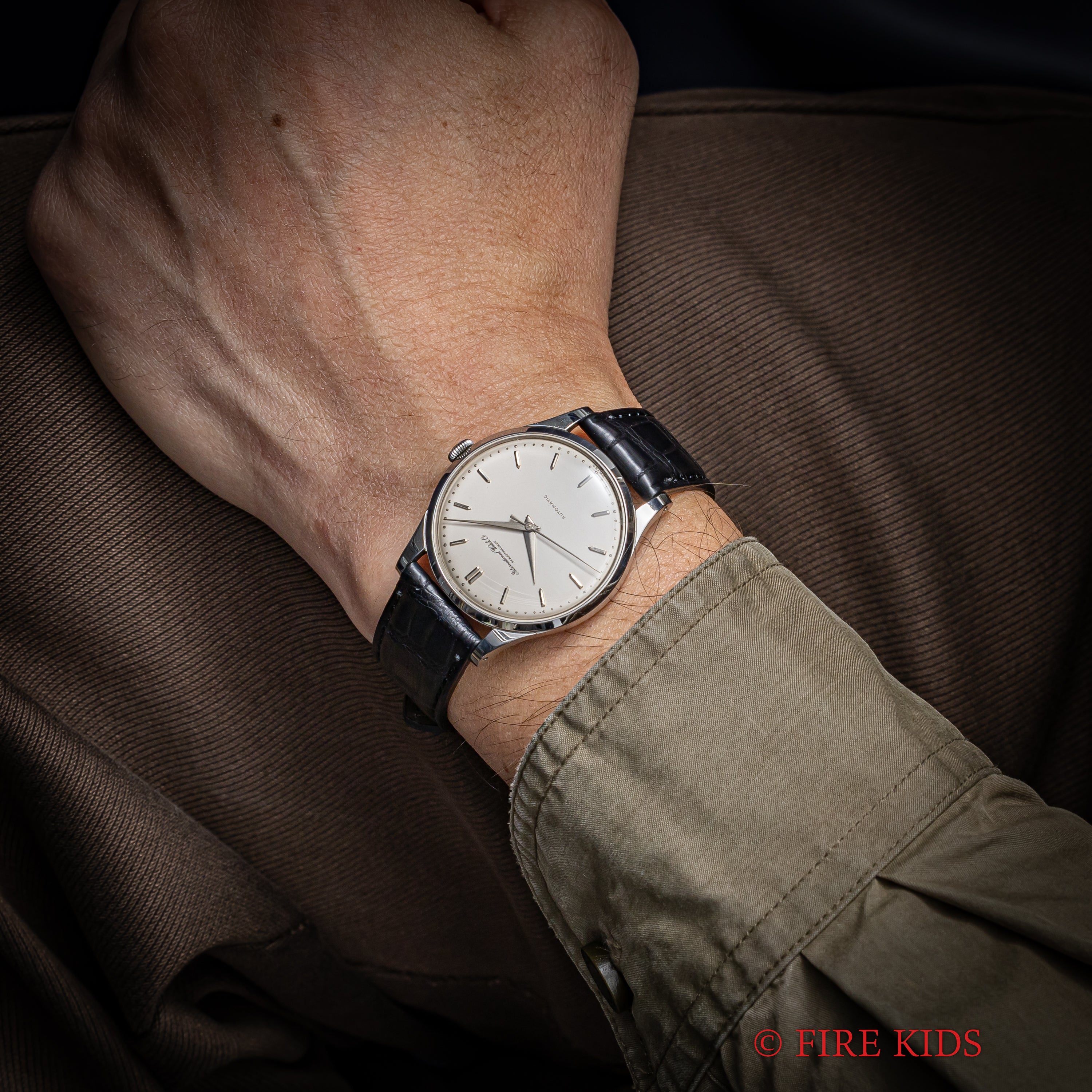 IWC ラウンドケース 1960年製 ペラトン式自動巻き Cal.853 ノンデイト