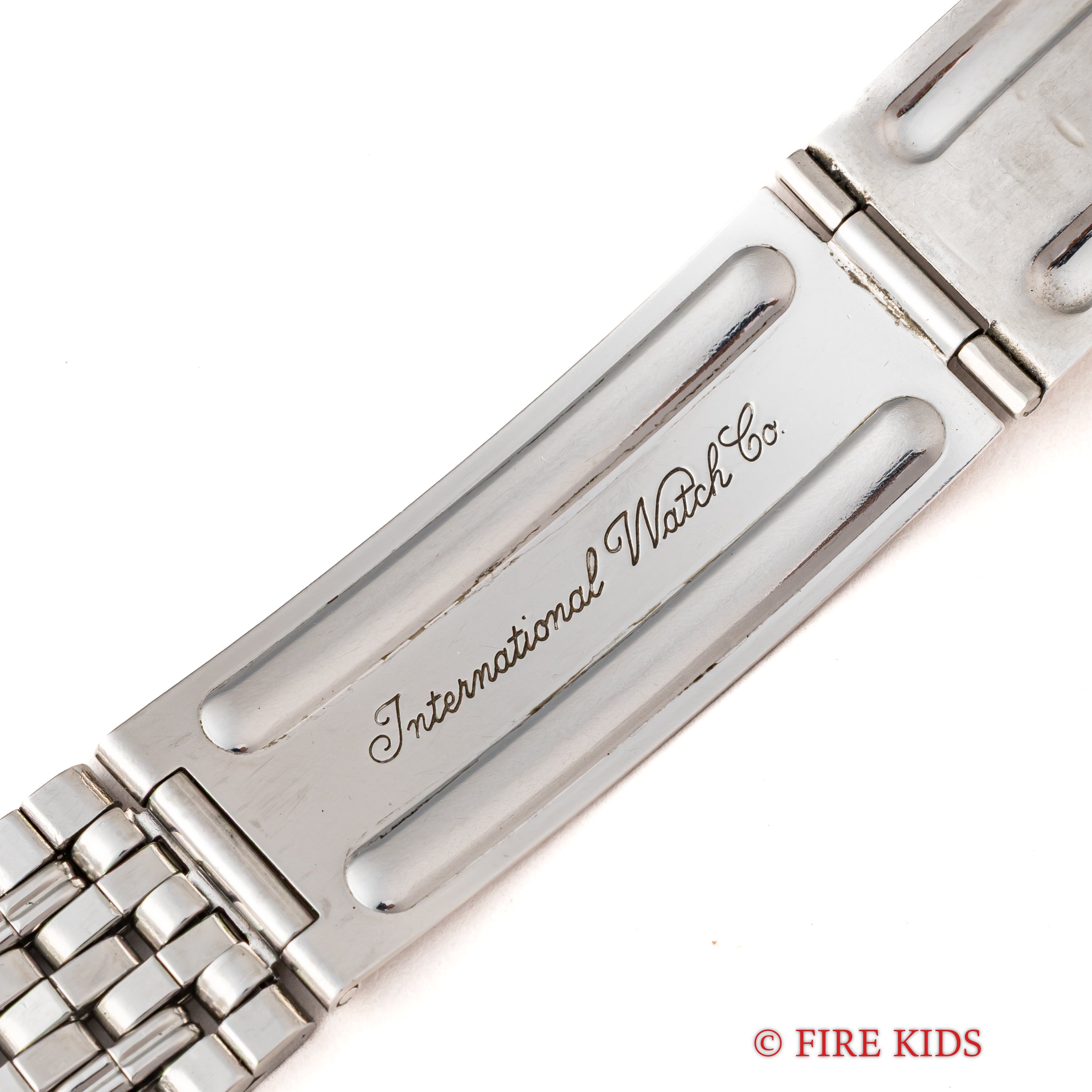 IWC トノーケース ゲイフレアブレス付き 1970年製 Ref.819A Cal.8541B