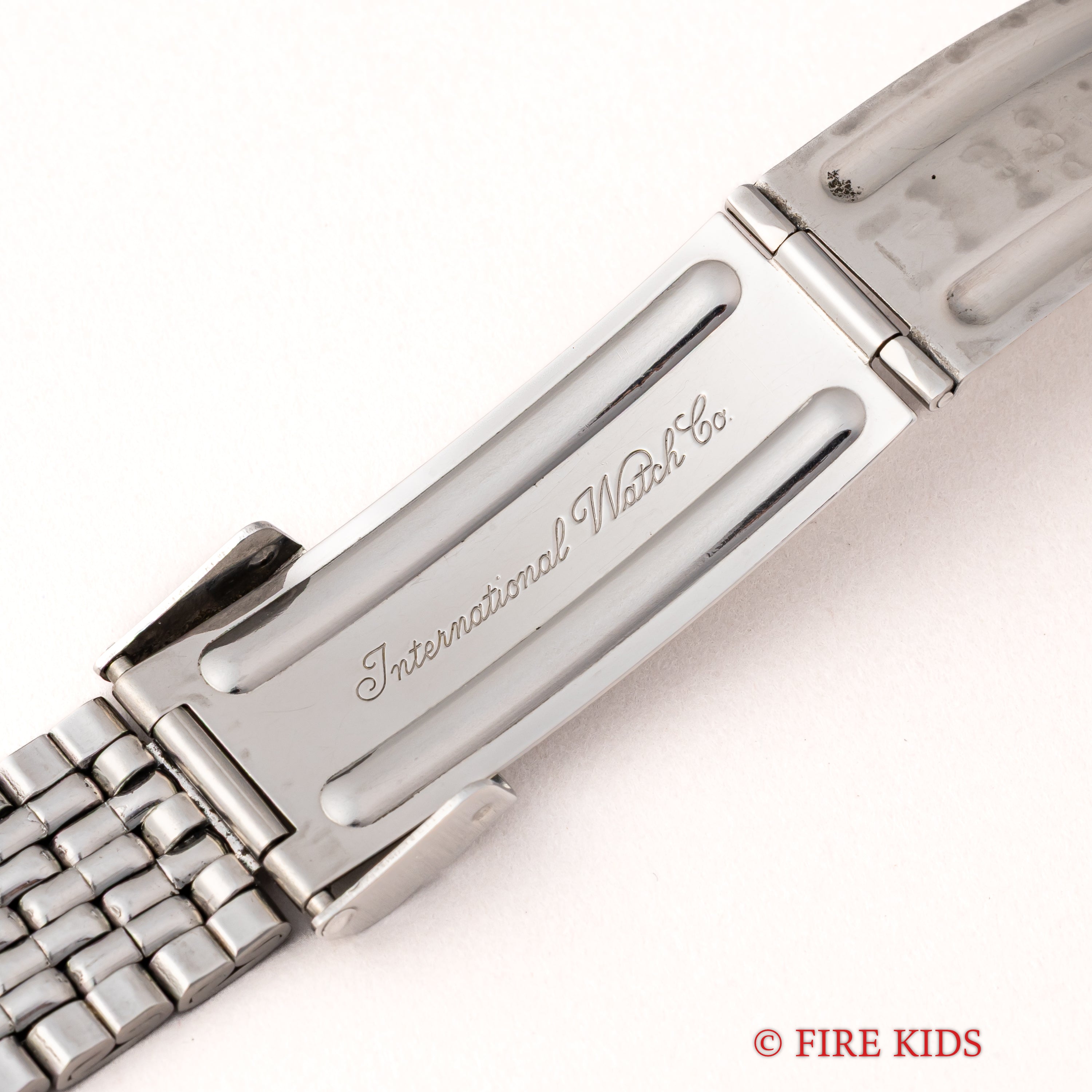 IWC ヨットクラブ 1975年製 ペラトン式自動巻き Cal.8541B 純正ゲイフレアーブレス付き