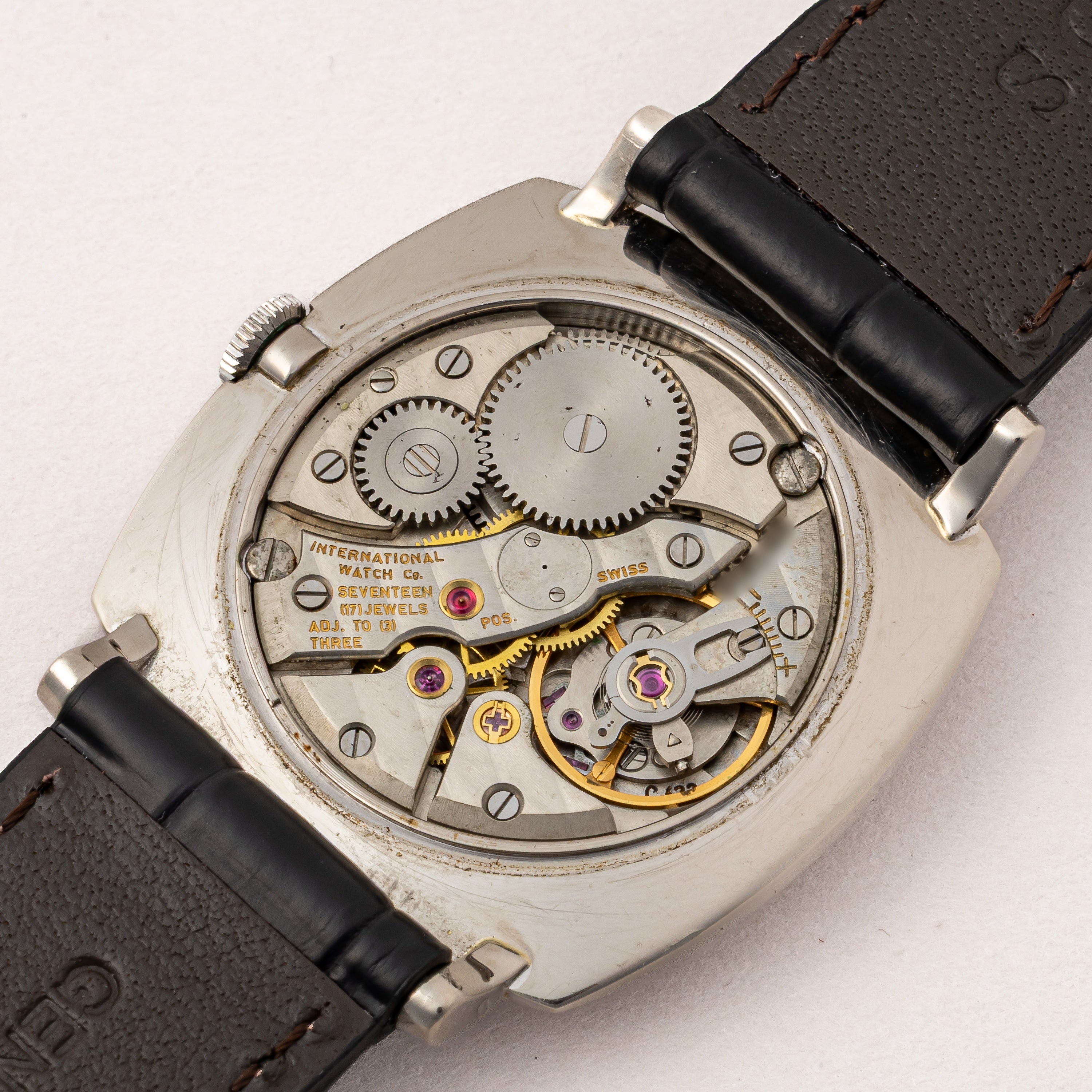 IWC 18金無垢ホワイトゴールドクッションケース 1973年製 ローマンダイヤル 箱・純正尾錠付き 手巻き Cal.423