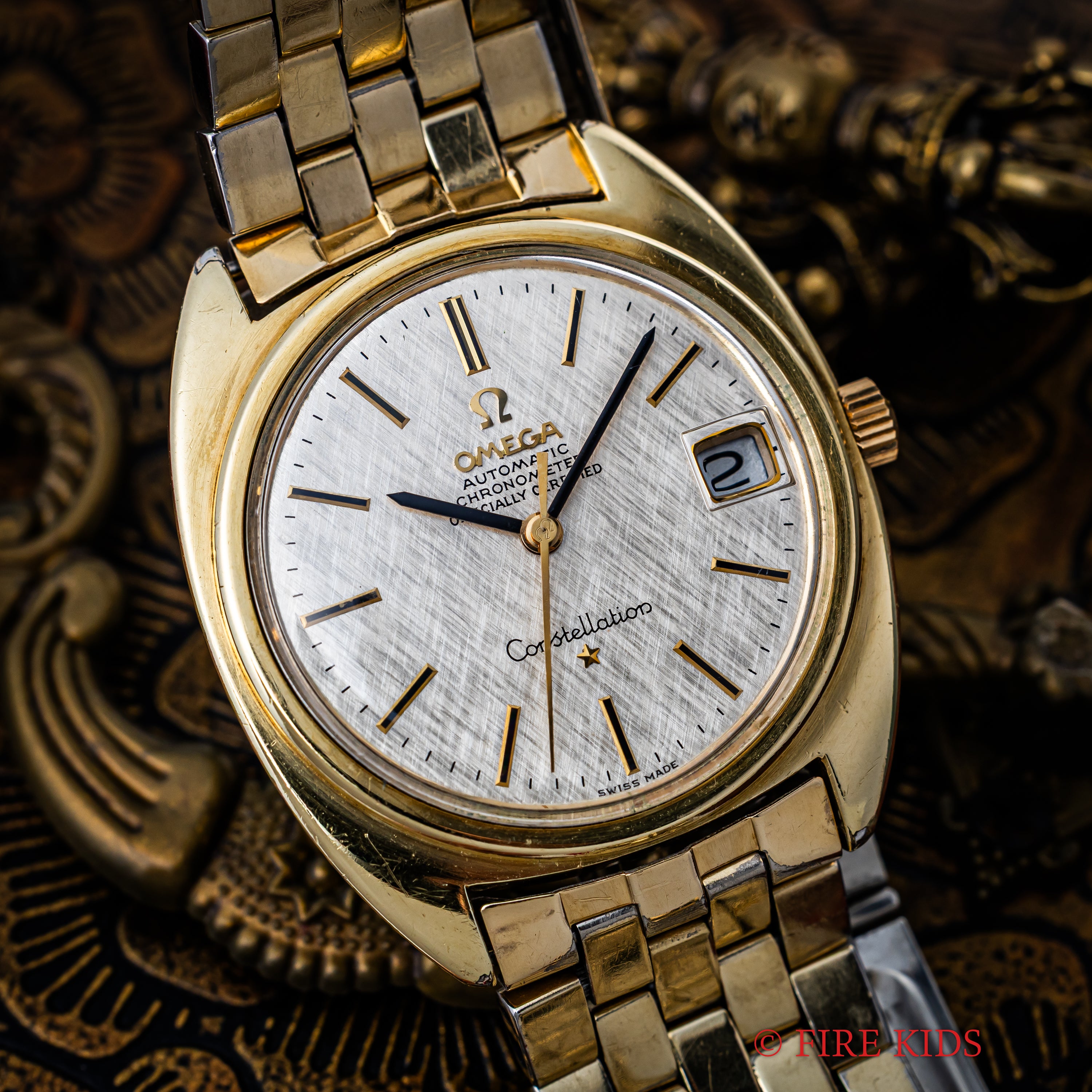 オメガ コンステレーション 1968年製 トップゴールドケース リネンダイヤル ジェンタデザイン 自動巻クロノメーター 純正ブレス