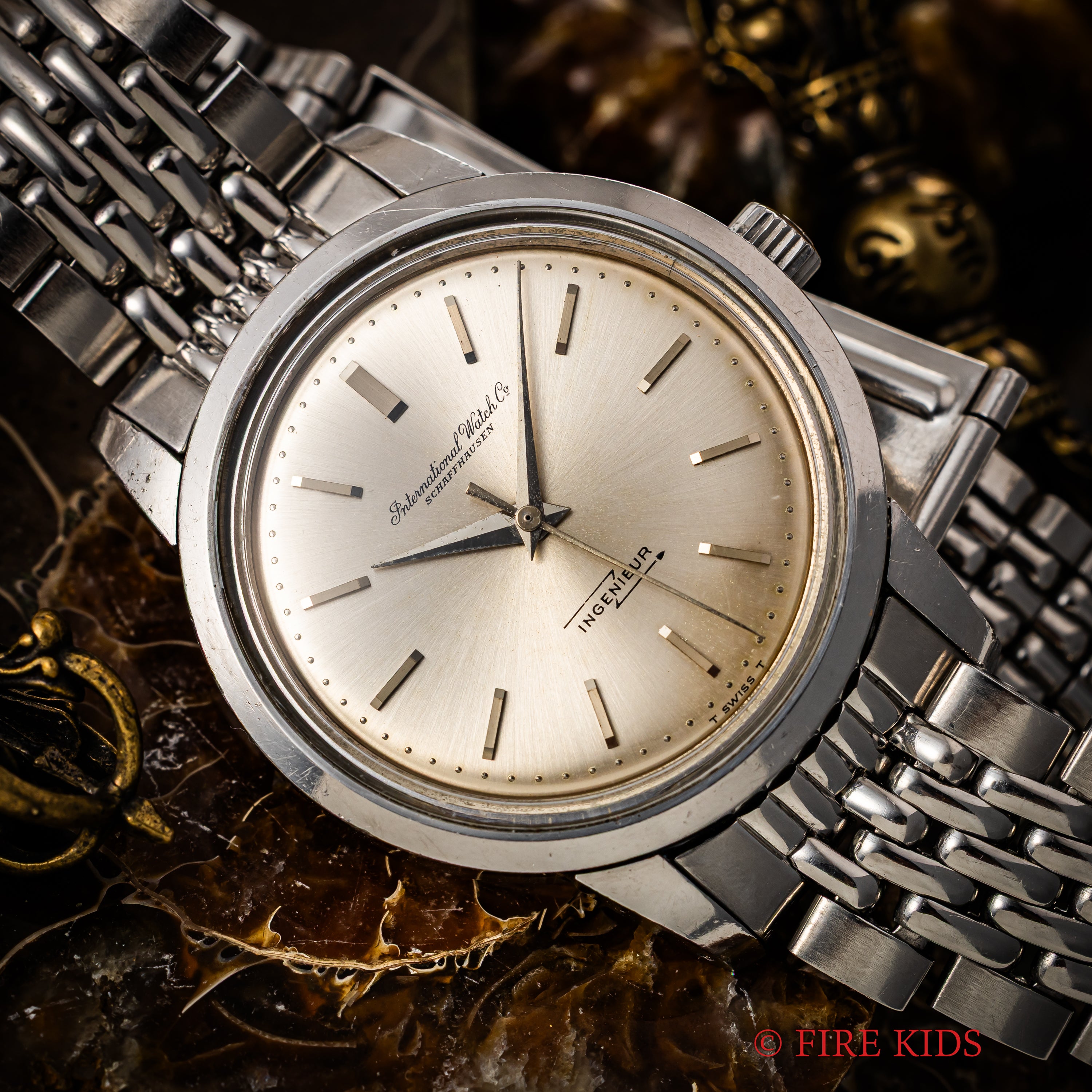 IWC インヂュニア ノンデイト 1963年製Ref.666 ペラトン式自動巻 Cal.853 純正ゲイフレアーブレス付