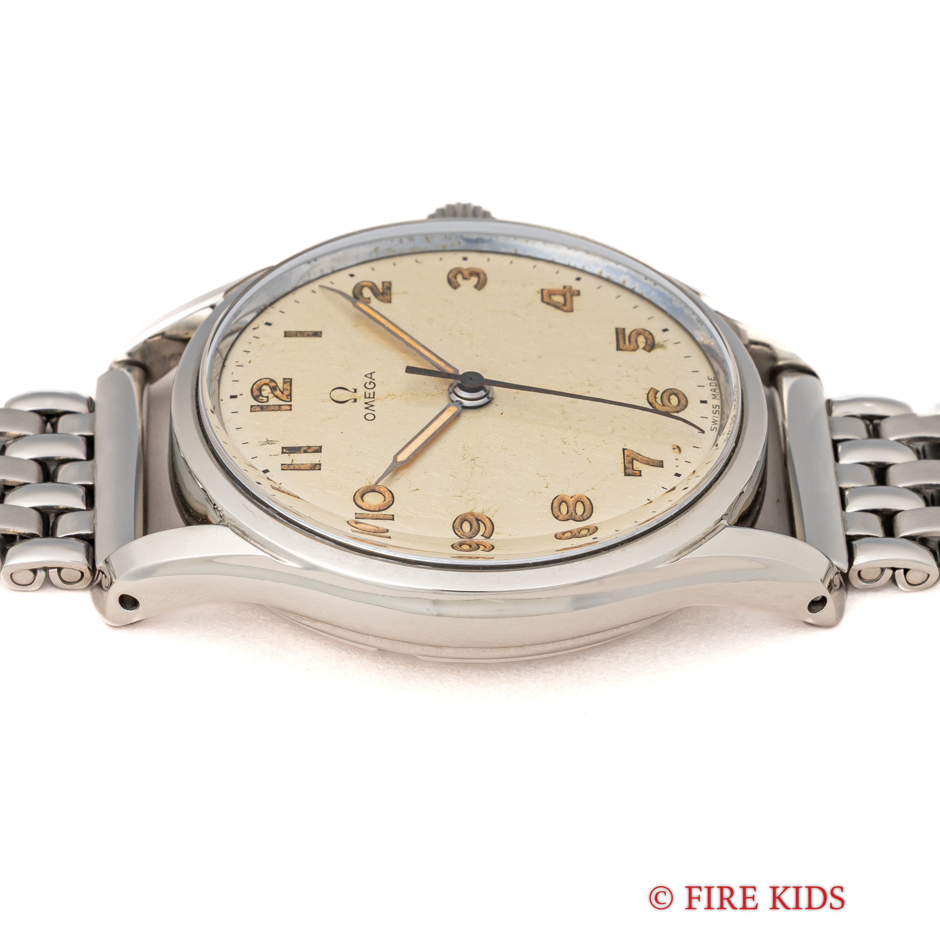 オメガ 30mmキャリバー 1952年製 Ref.2640-8 SC 手巻き Cal.283 全アラビアダイヤル