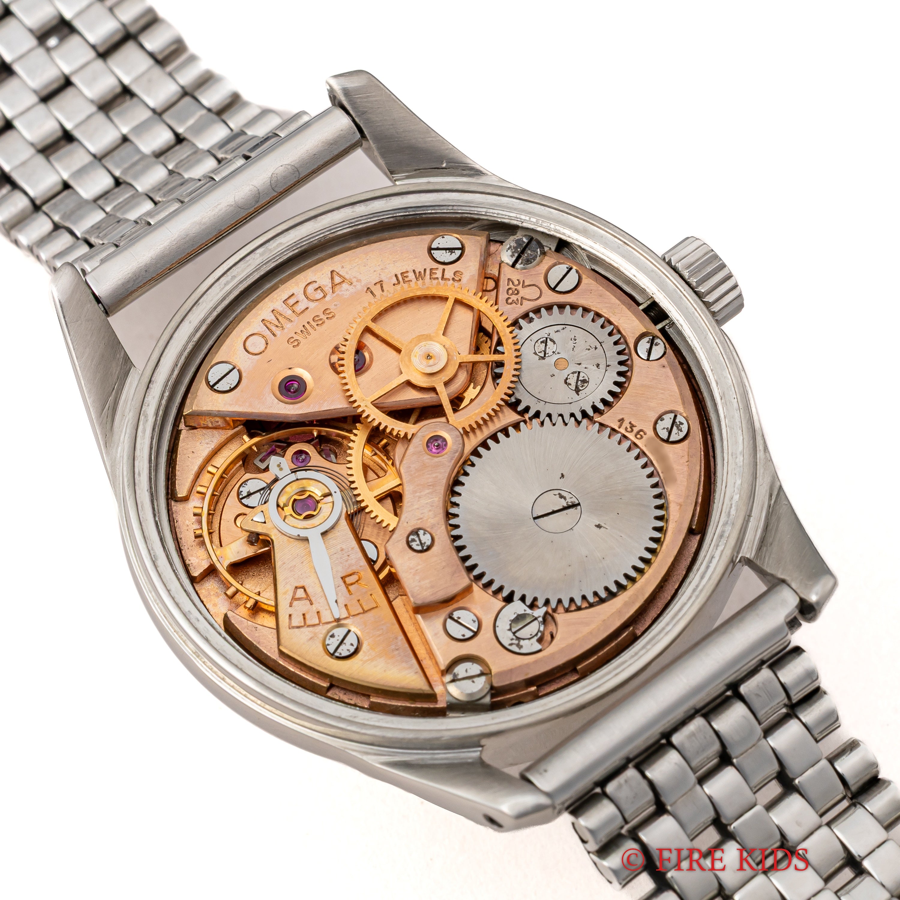 オメガ 30mmキャリバー 1952年製 Ref.2640-8 SC 手巻き Cal.283 全アラビアダイヤル