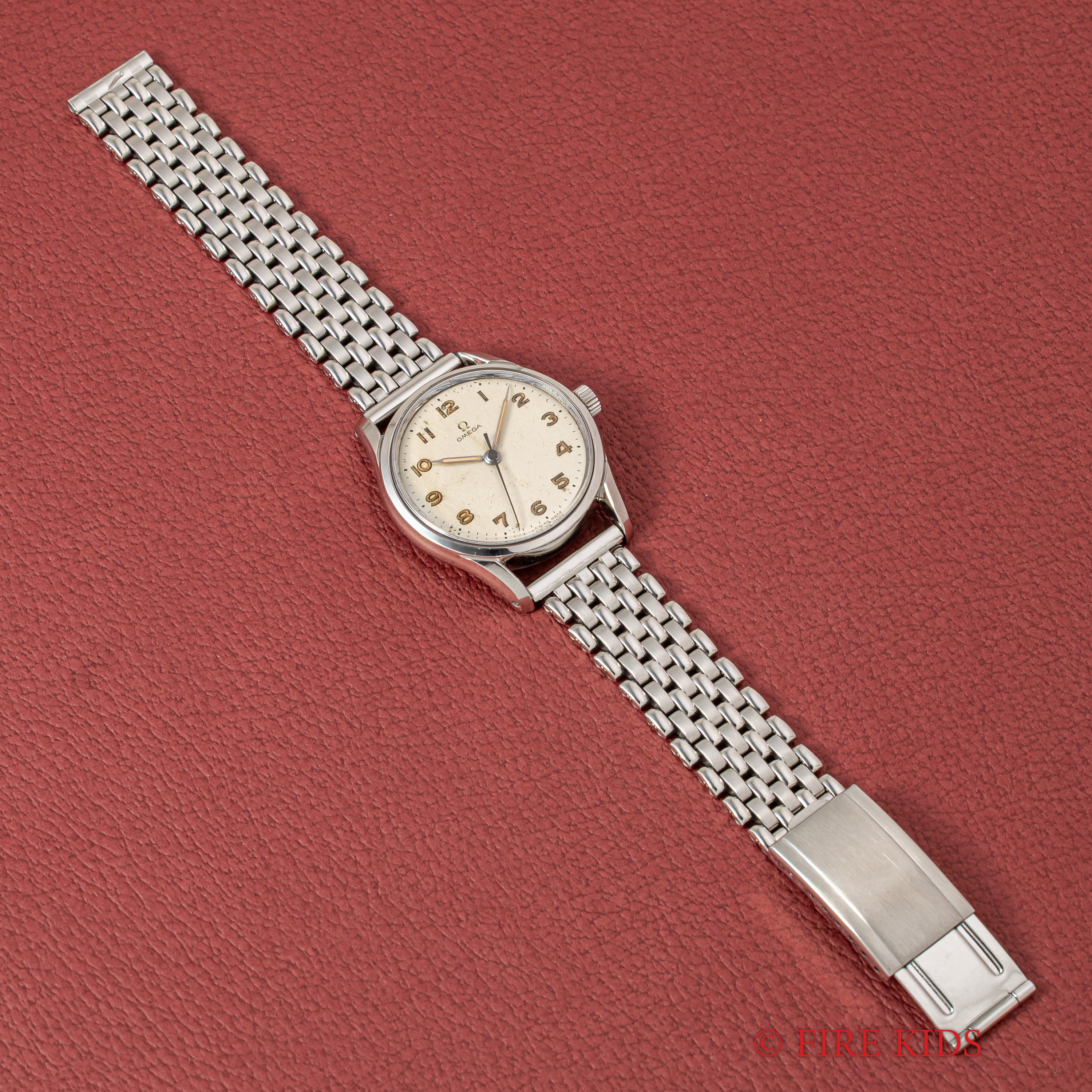 オメガ 30mmキャリバー 1952年製 Ref.2640-8 SC 手巻き Cal.283 全アラビアダイヤル