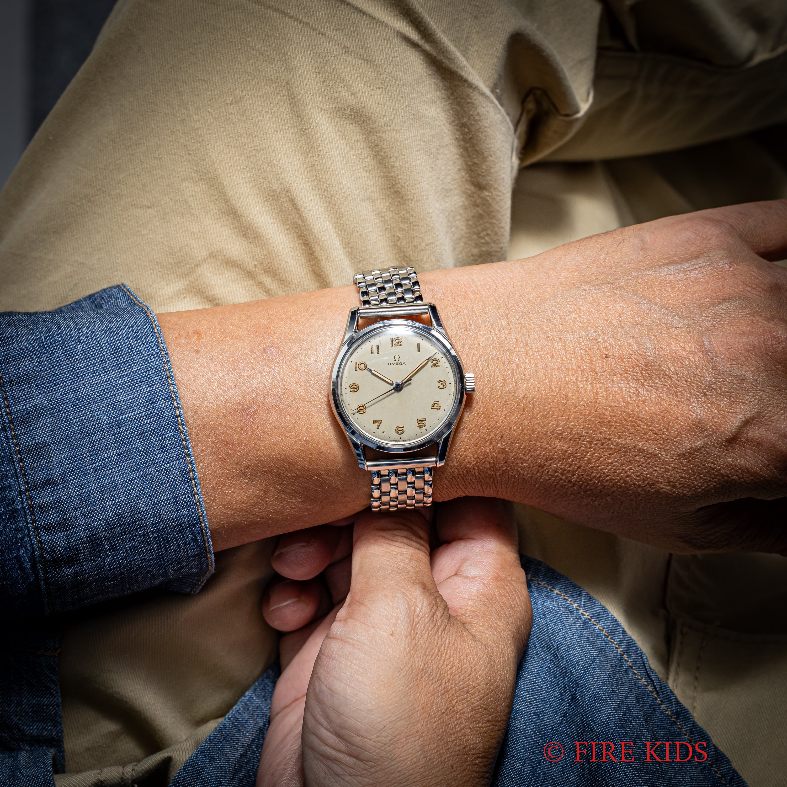 オメガ 30mmキャリバー 1952年製 Ref.2640-8 SC 手巻き Cal.283 全アラビアダイヤル