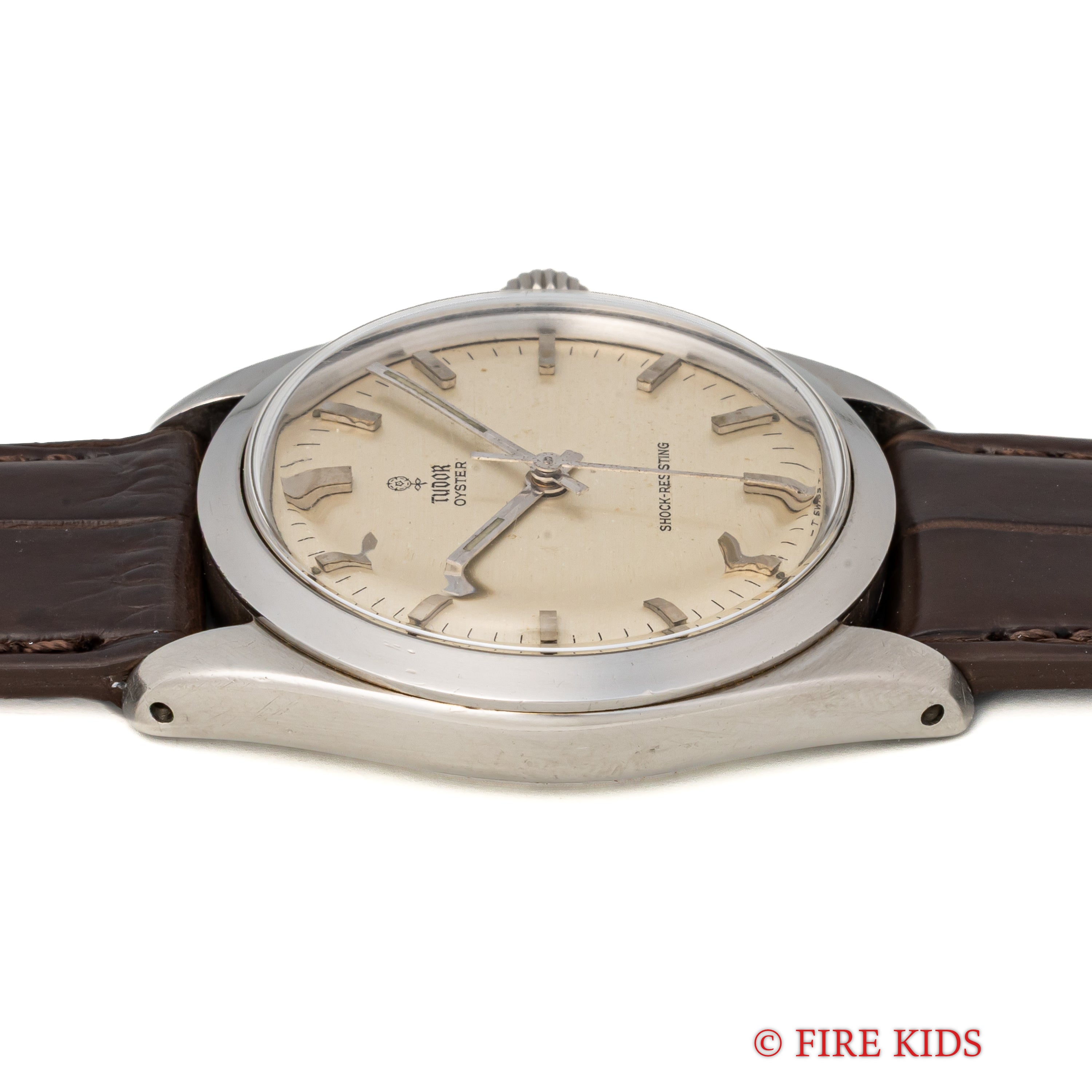 チューダー 小薔薇 オイスター 1966年製 手巻き Ref.7984 リネンダイヤル 王冠リューズ