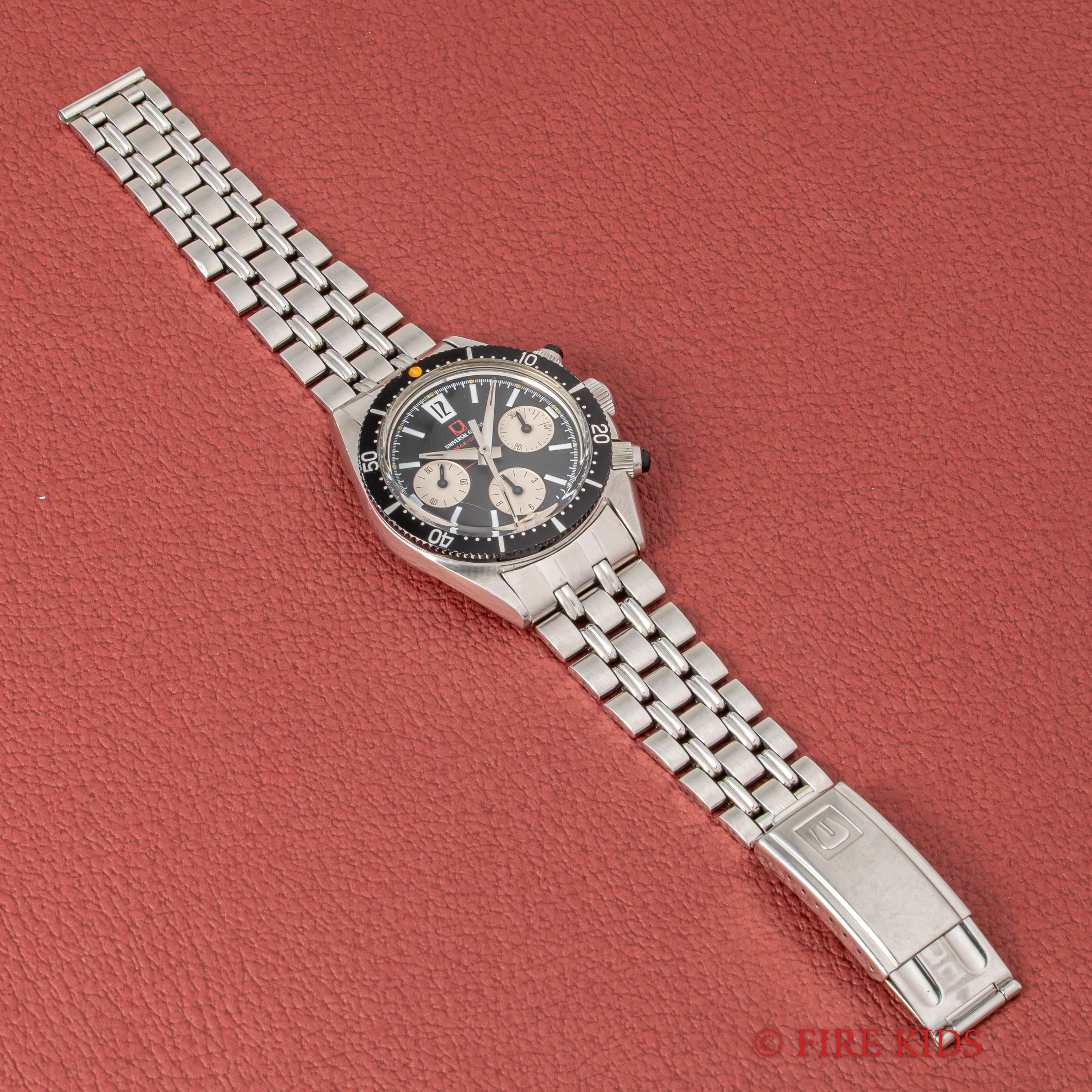 ユニバーサルジュネーブ スペースコンパックス 1960年代製 純正ブレス付き Cal.85 バルジュー72