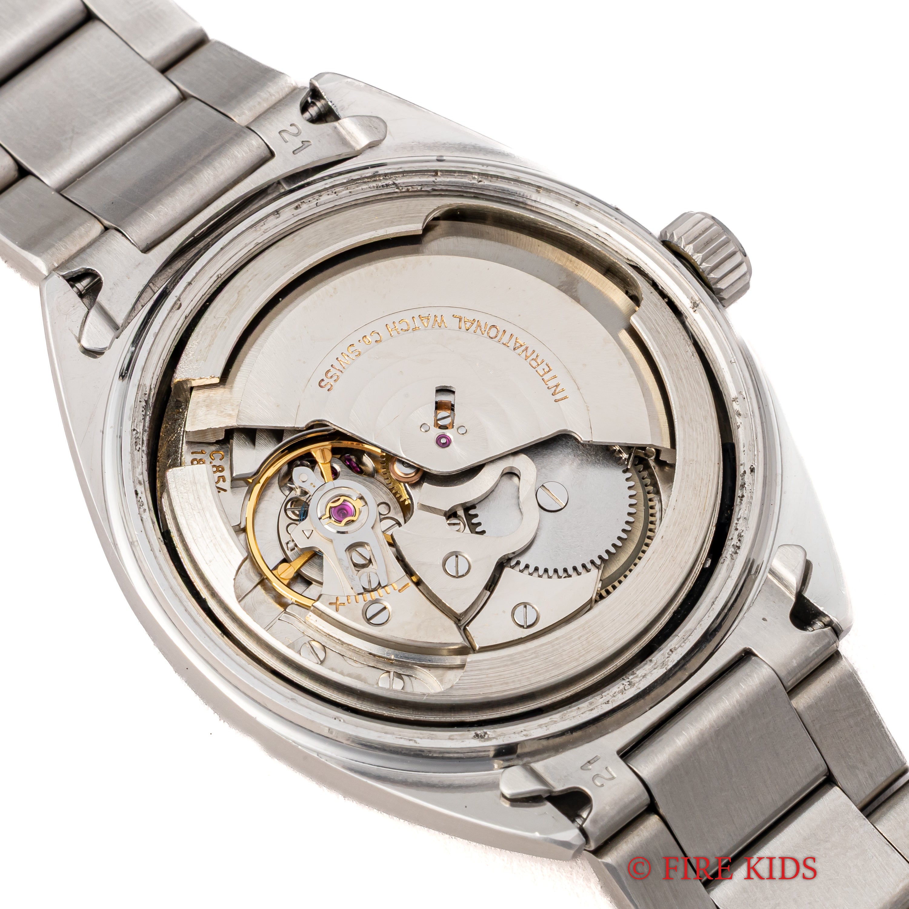 IWC ヨットクラブ 1967年製 Ref.R811AD オリジナルブルーダイヤル ペラトン式自動巻き Cal.854 お魚リューズ ノンデイト ブレス付き