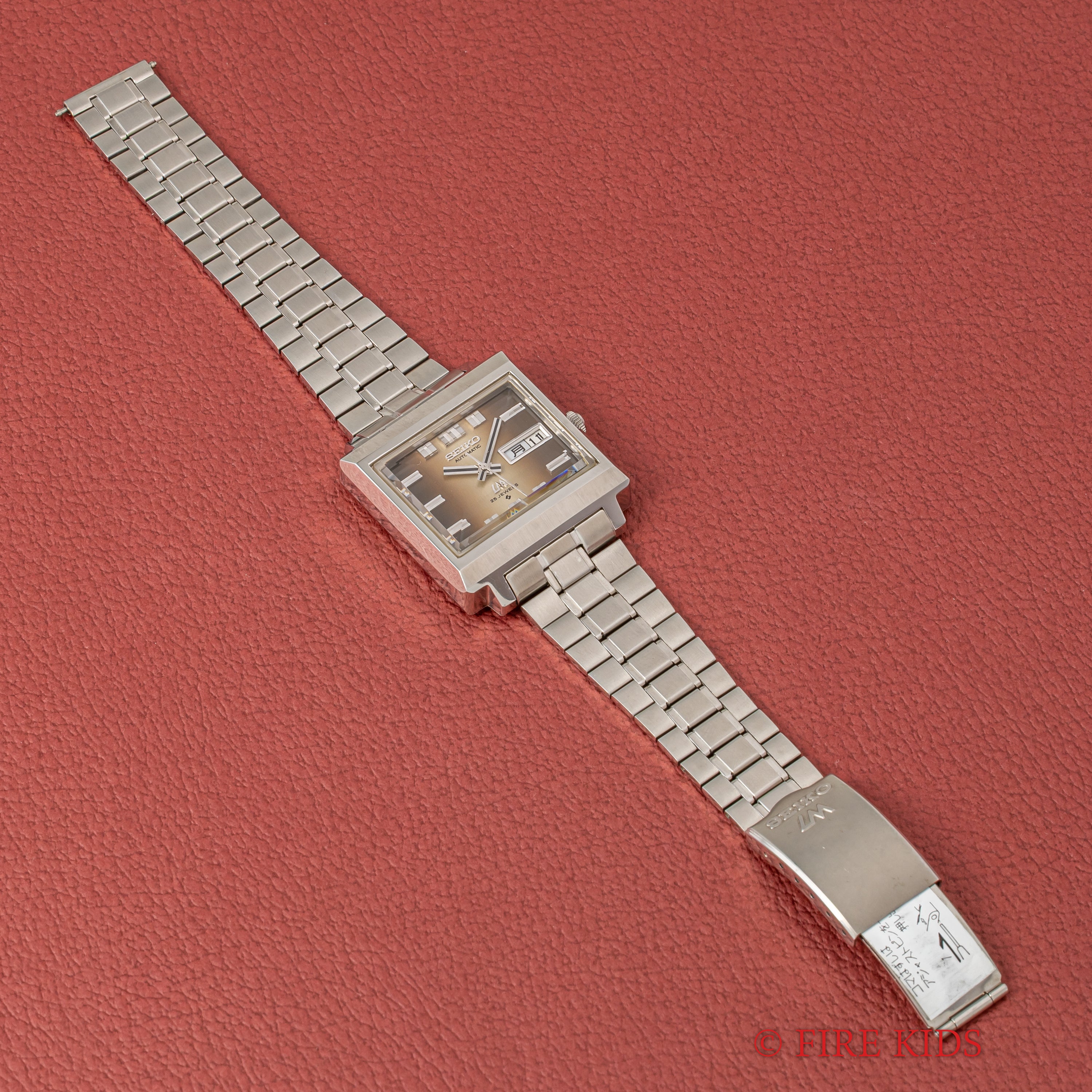 セイコー LM 1972年製 未使用美品 Ref.5606-5080 ブラウングラデーションダイヤル カットガラス 純正ブレス付き タグ付き