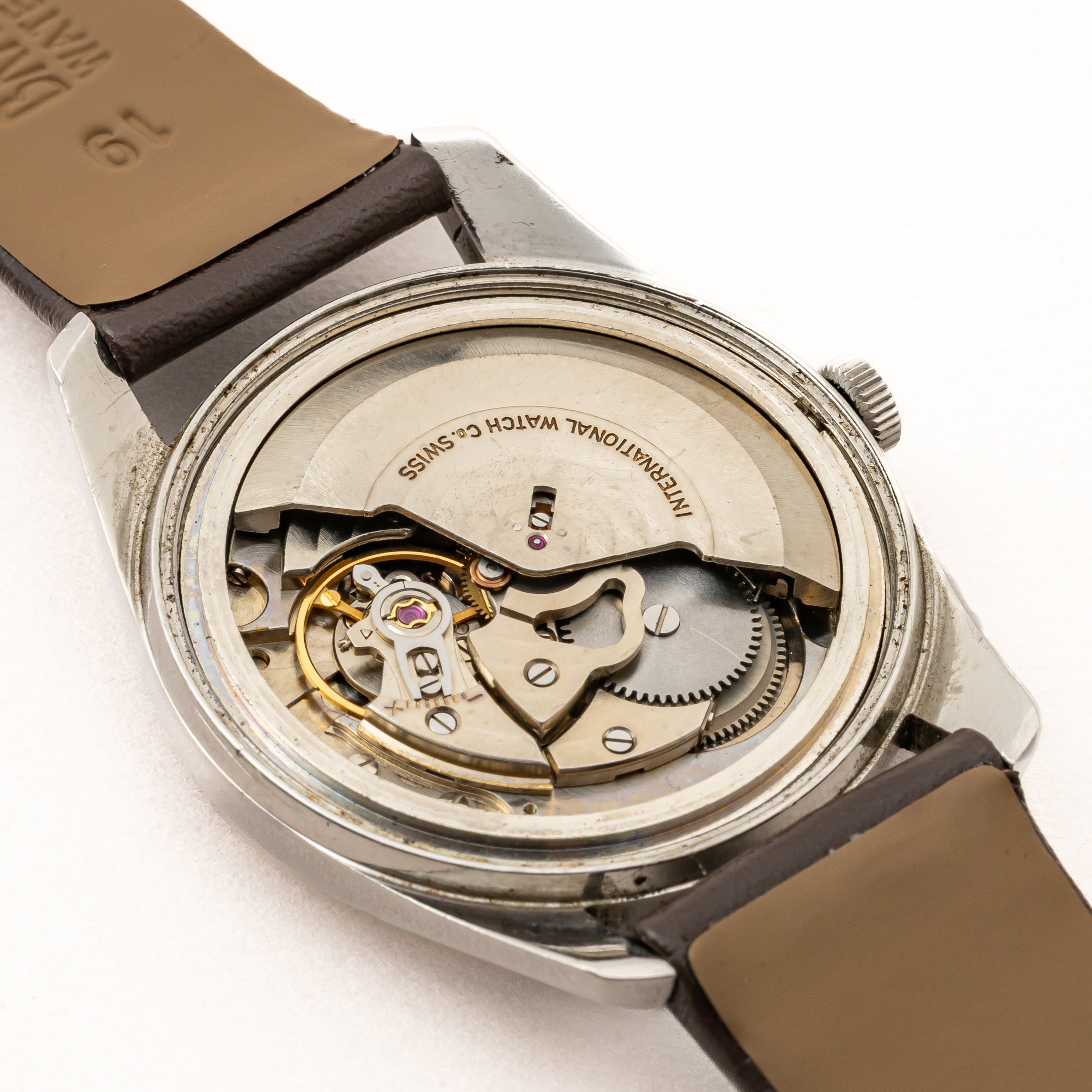 IWC ラウンドケース 1968年製 Ref.820AD ペラトン式自動巻き Cal.8541