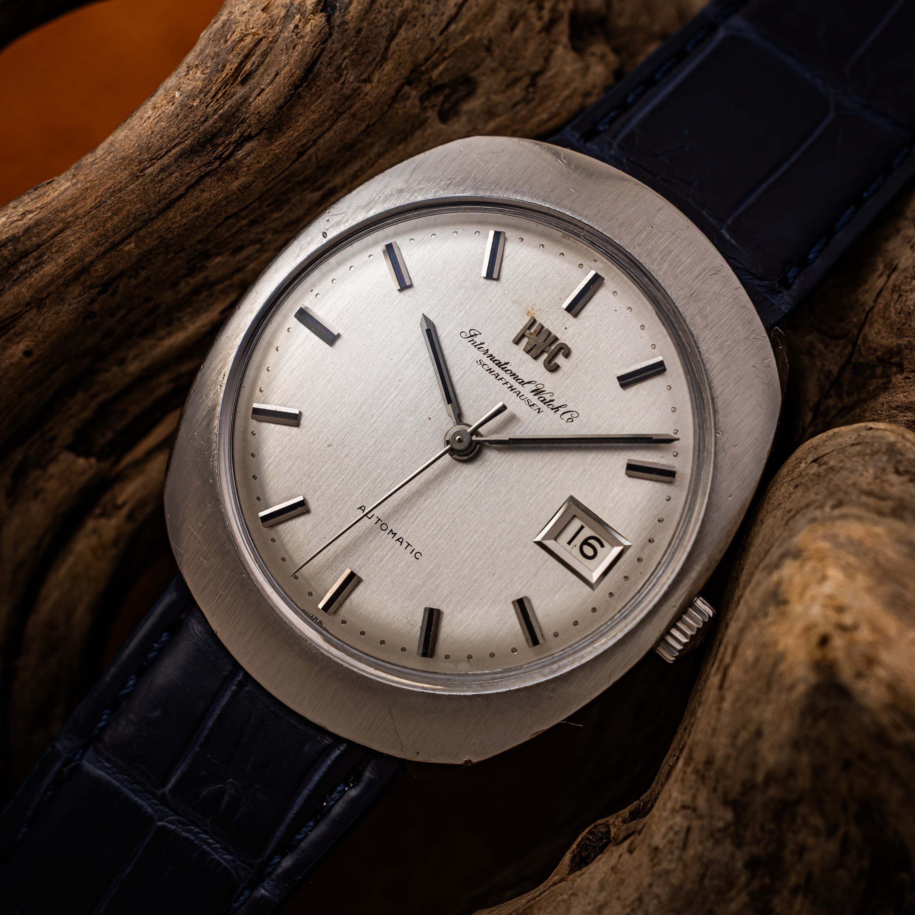 IWCトノー型ケース 1970年製/昭和45年製 ペラトン式自動巻 Cal.8541