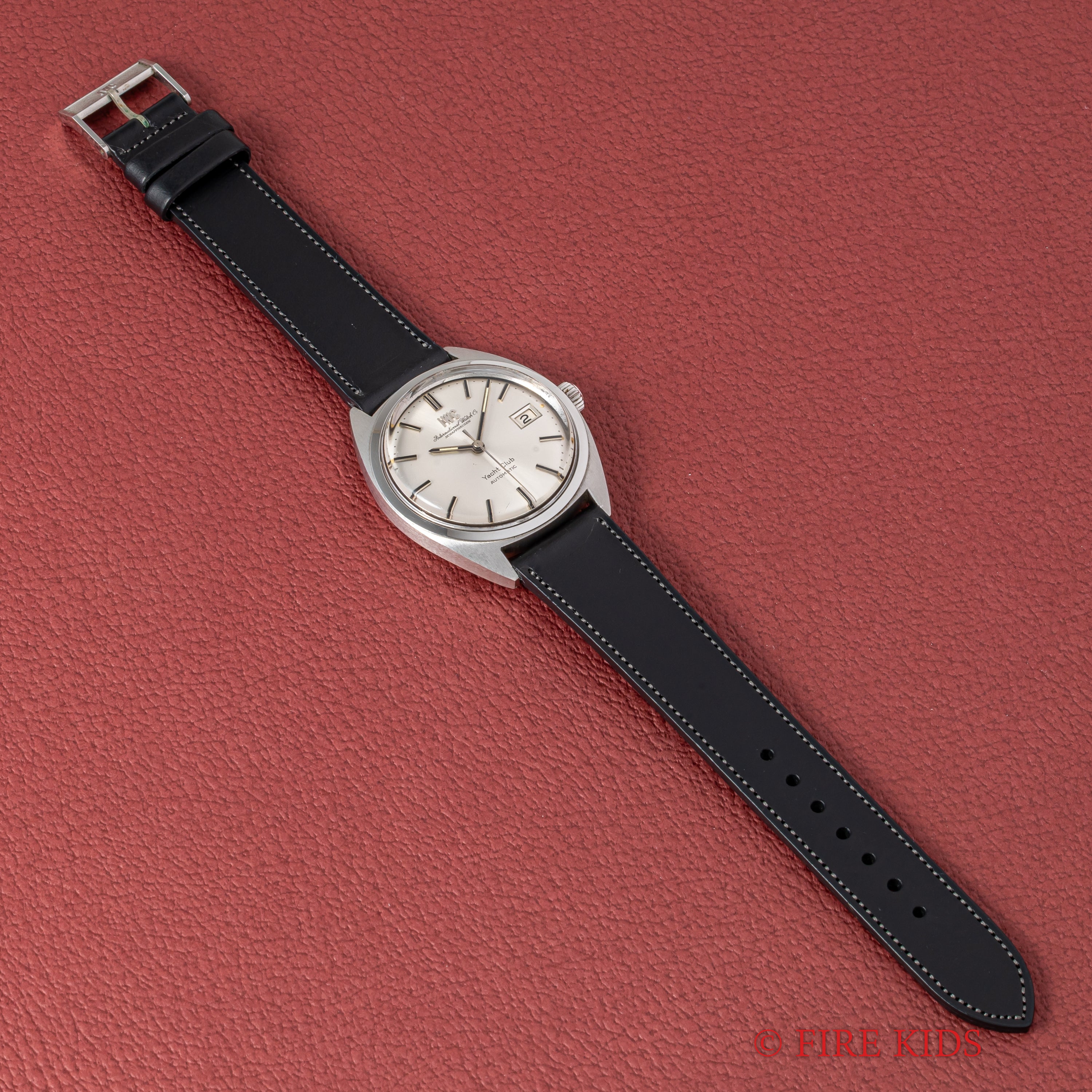 IWC ヨットクラブ 1973年製 シルバーダイヤル ペラトン式自動巻き Ref.R811 Cal.8541B 純正尾錠