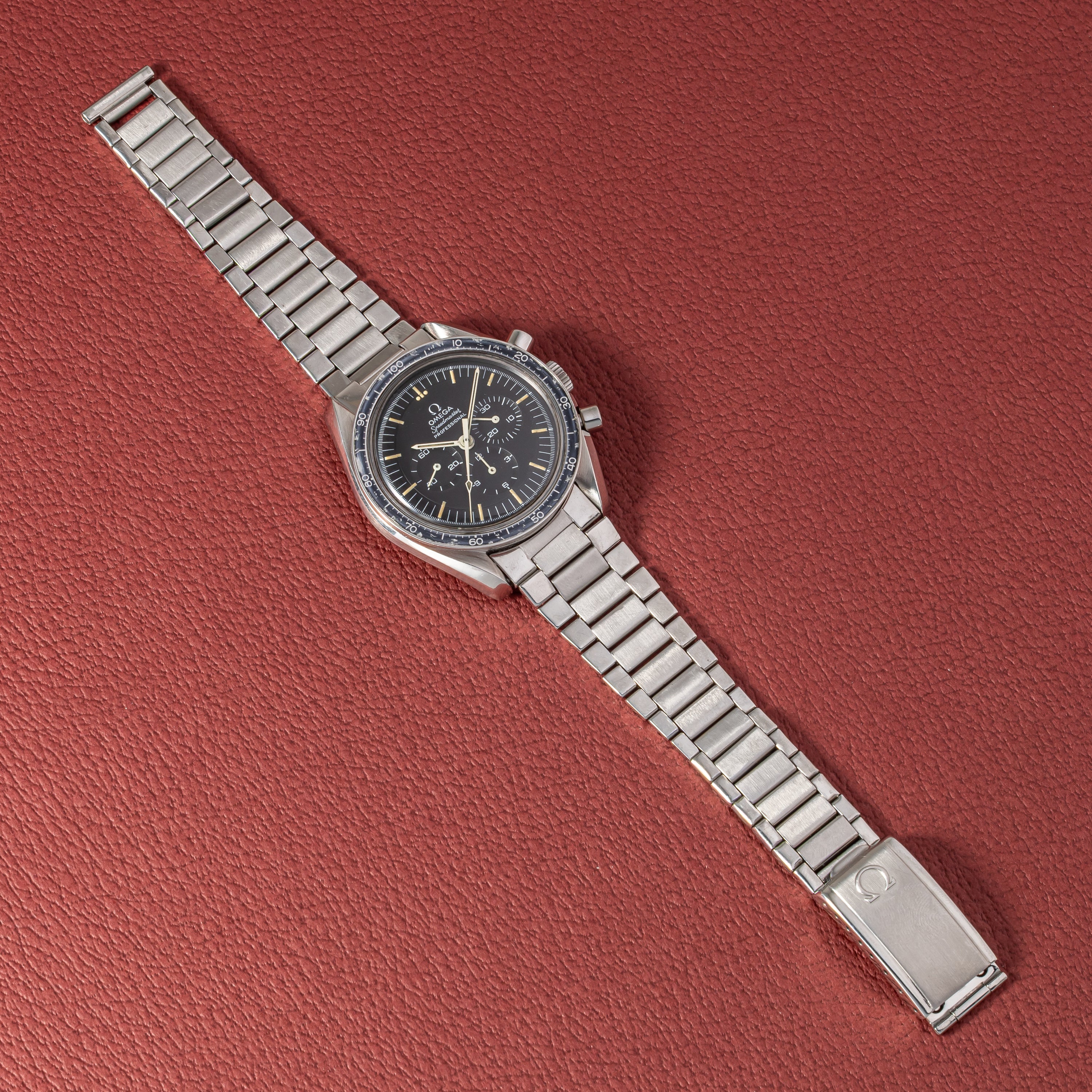 オメガ スピードマスター プロフェッショナル 5th 1969年製 Ref.145022-69 ST 純正キャタピラブレス デシマルメーター