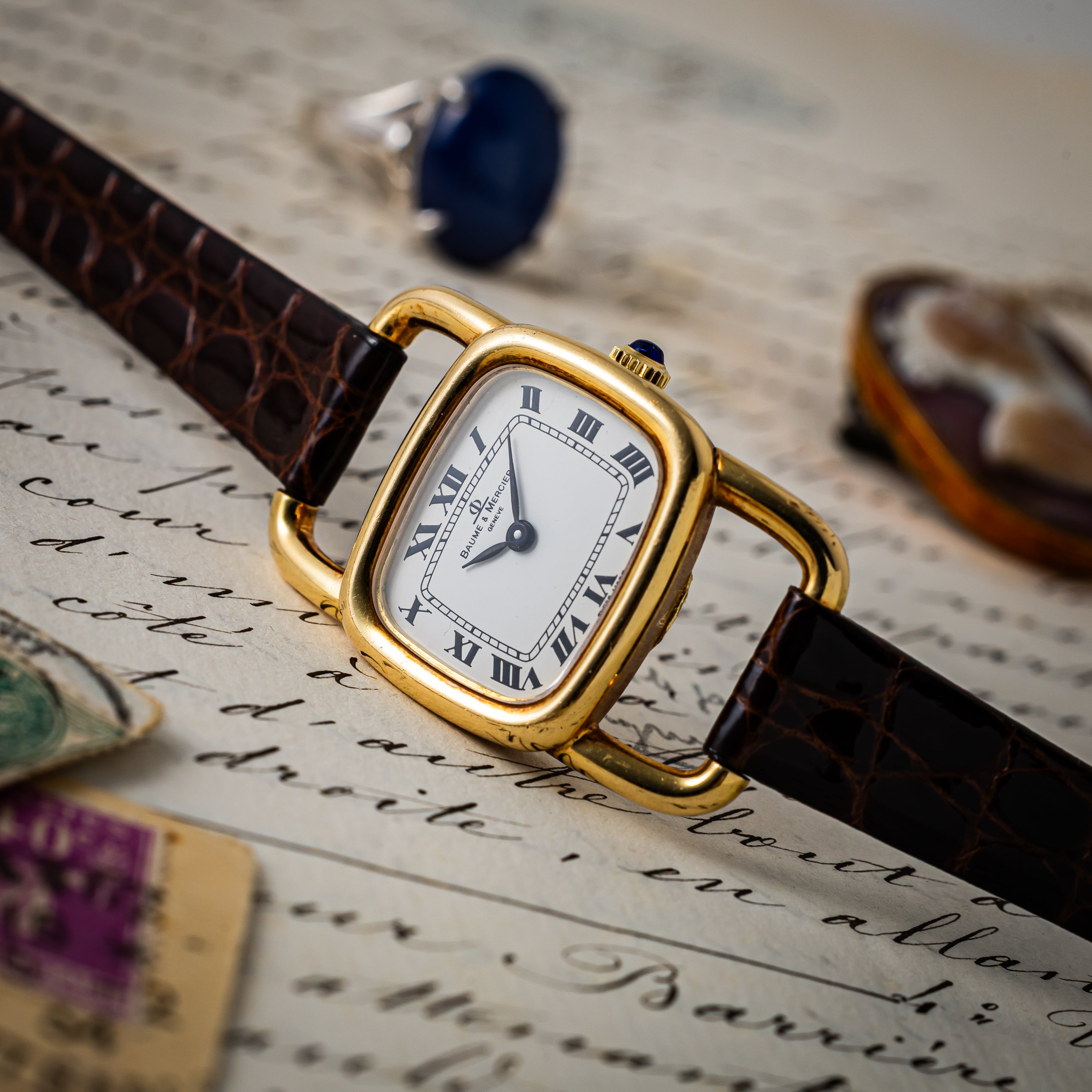 ボーム&メルシエ 1970年代製 18金無垢イエローゴールド エトリエデザイン 手巻き ホワイトローマンダイヤル