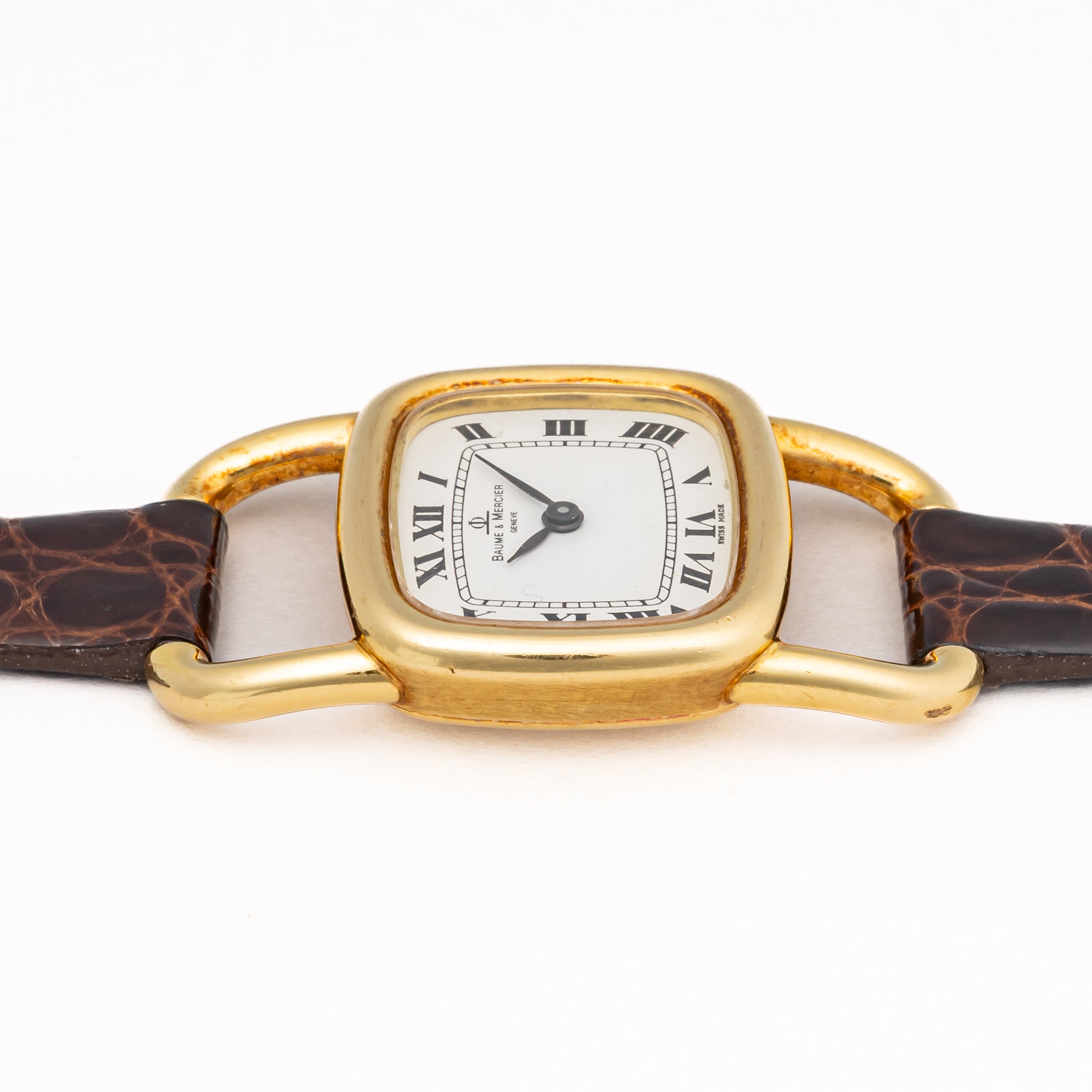 ボーム&メルシエ 1970年代製 18金無垢イエローゴールド エトリエデザイン 手巻き ホワイトローマンダイヤル