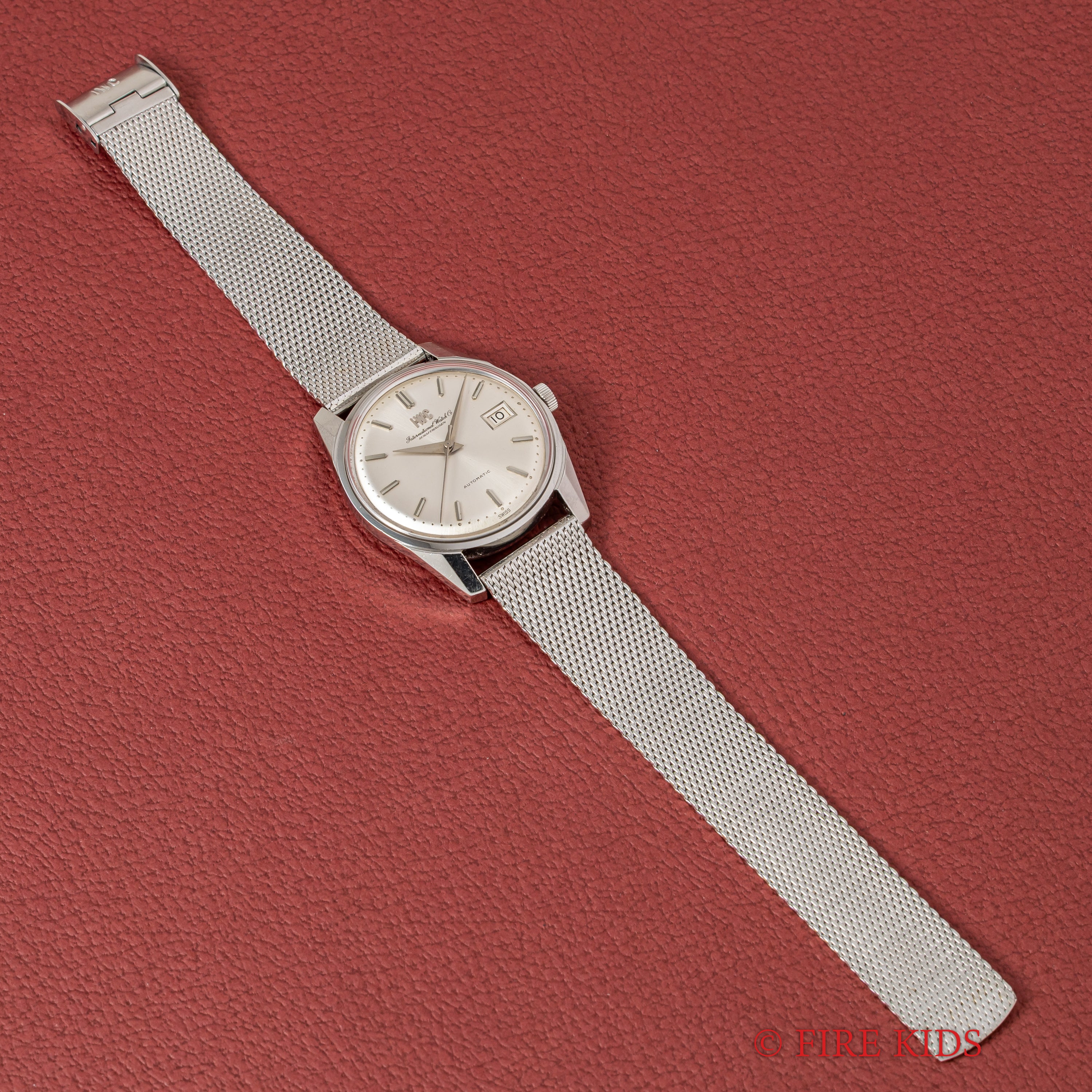 IWC ラウンドケース 1972年製 Ref.820AD ペラトン式自動巻き Cal.8541B 純正メッシュブレス