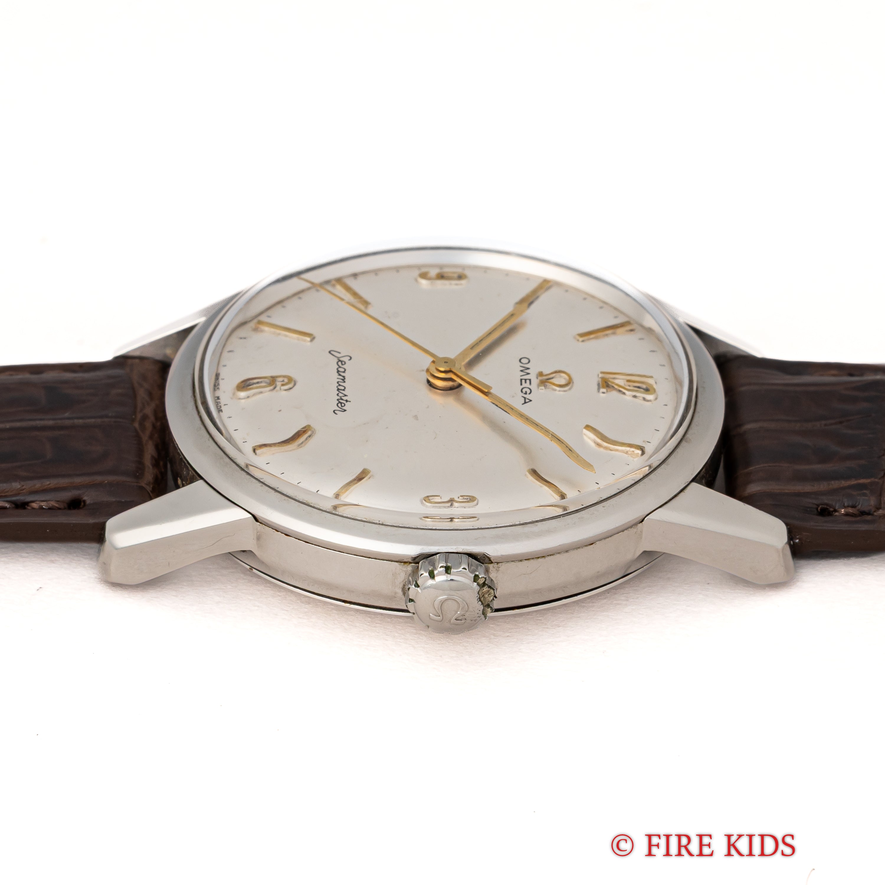 オメガ シーマスター 30mmキャリバー 1961年製 手巻 Cal.285 飛びアラビアダイヤル