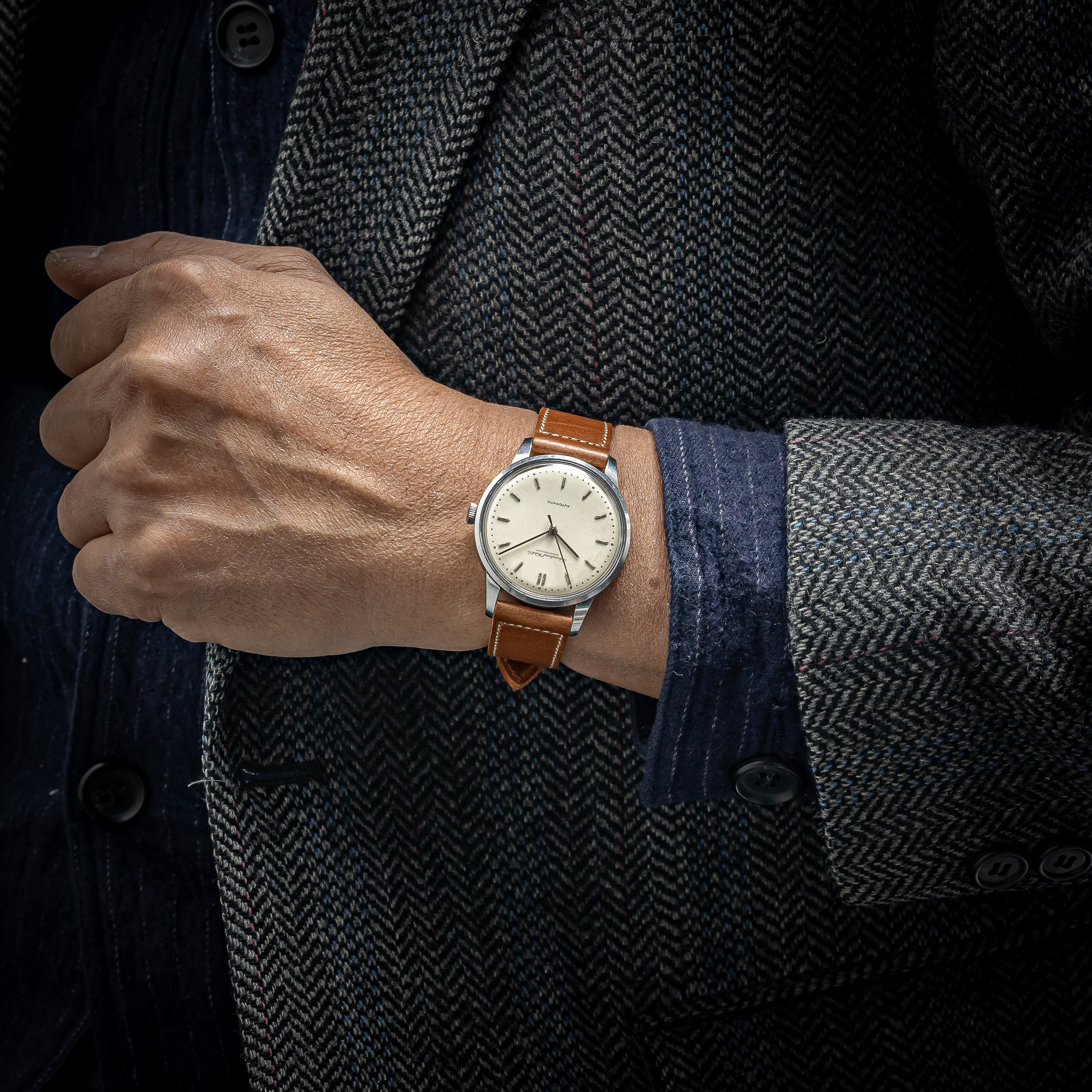 IWC ラウンドケース 1962年製 ペラトン式自動巻き Cal.853 ノンデイト お魚リューズ