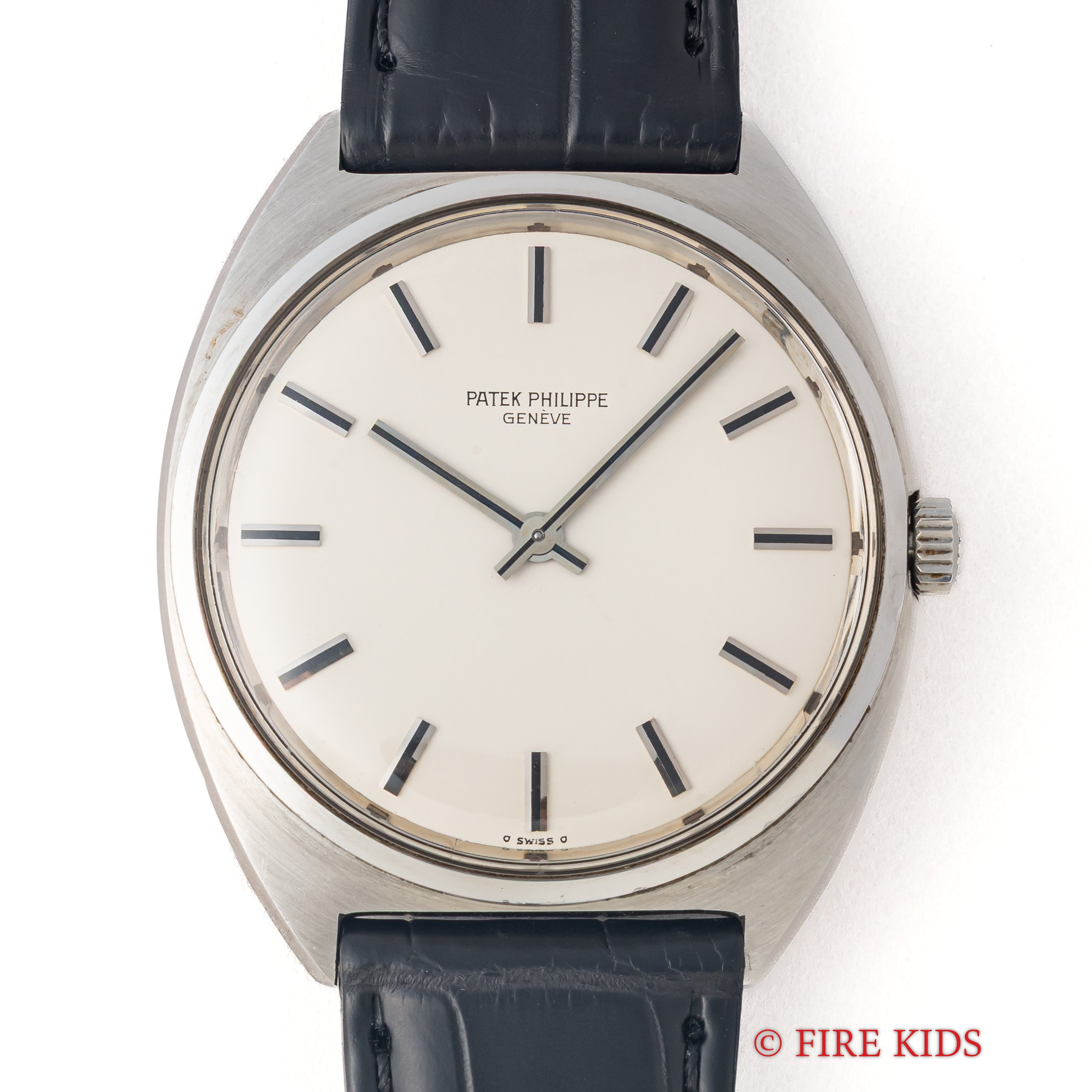 パテックフィリップ カラトラバ Ref.3574 ステンレスケース Cal.23-300PM ギャランティー、77年記載保証登録カード付き シグマダイヤル