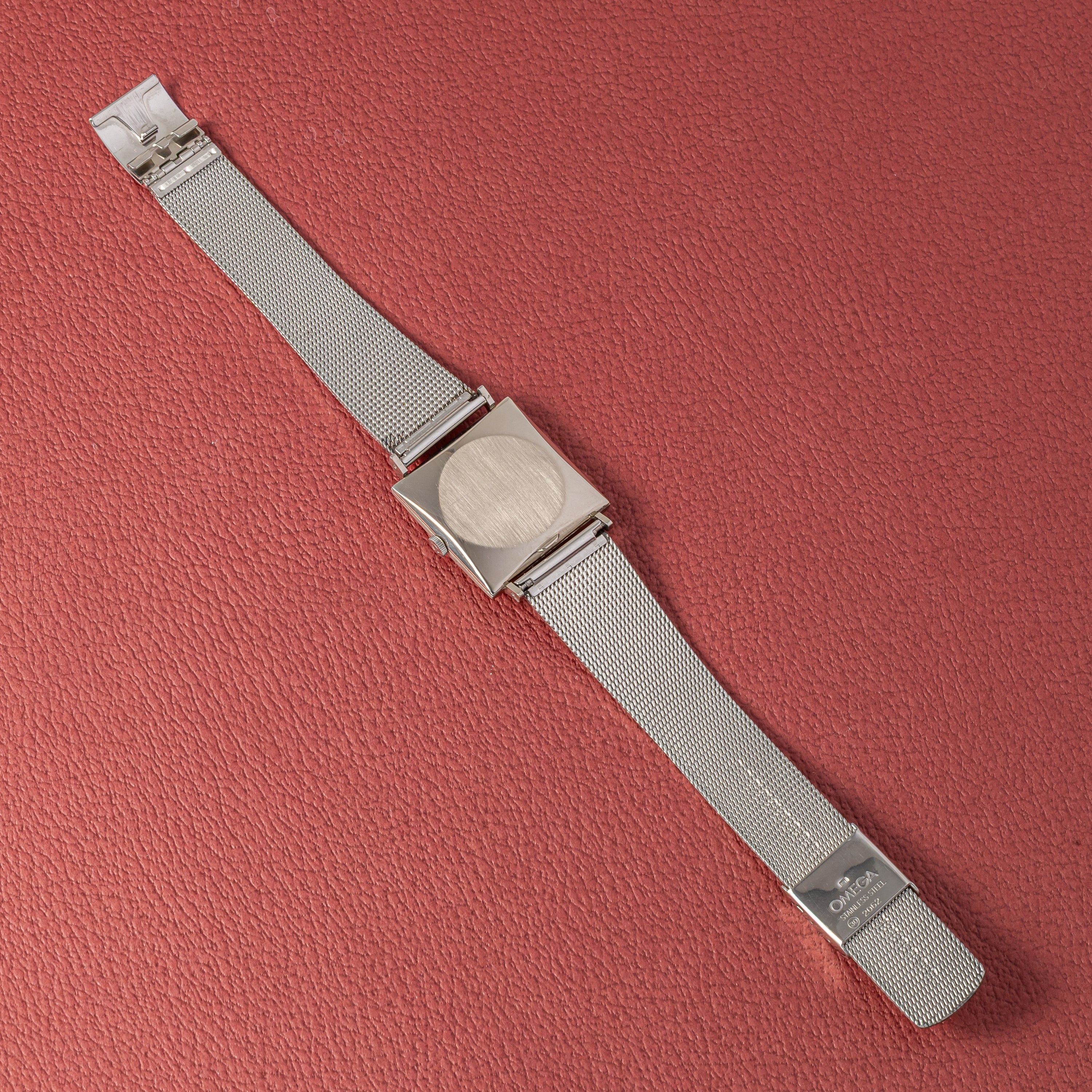 オメガ 18金無垢ホワイトゴールド デ・ヴィル 自動巻き 1964年製 チューラーダブルネーム スクエアケース