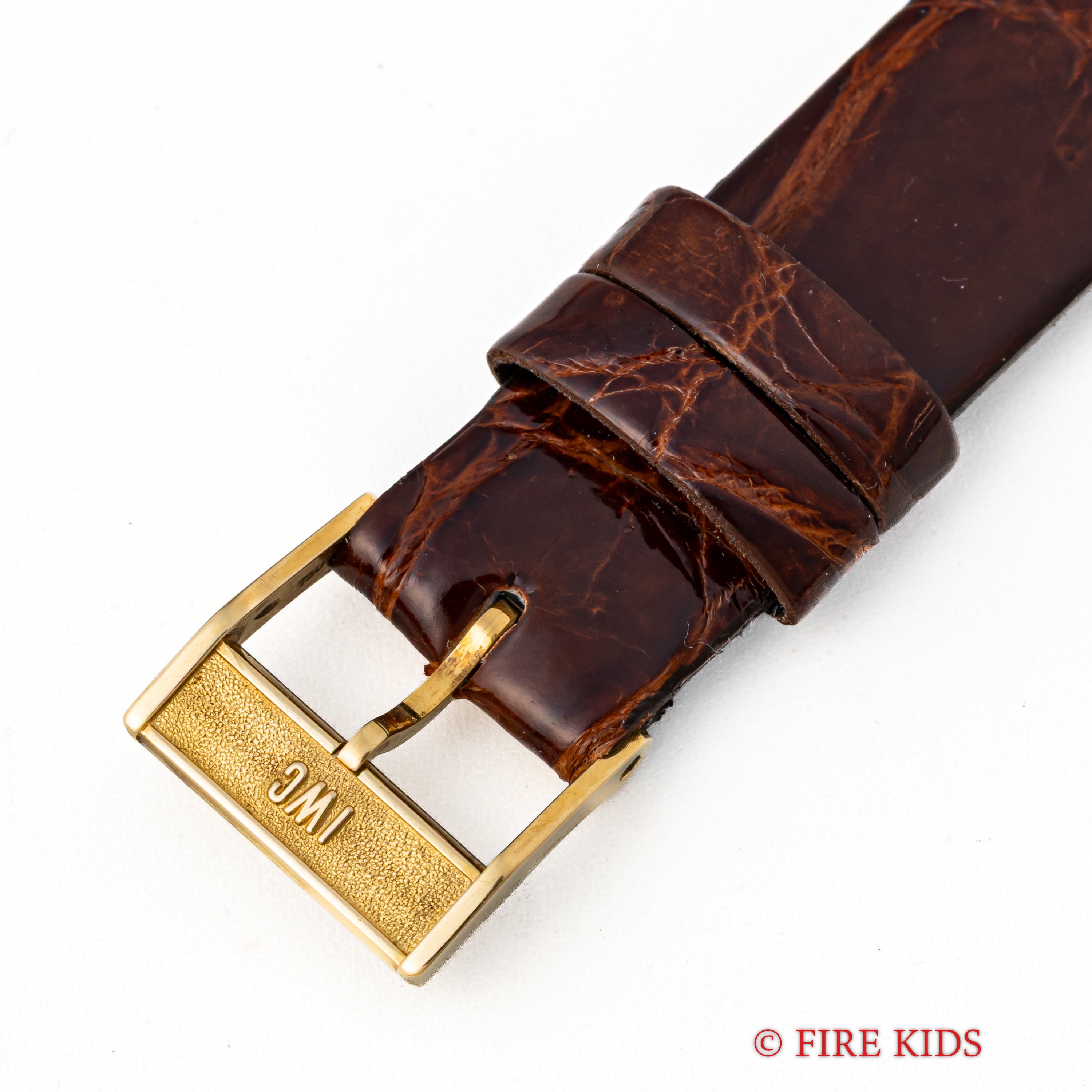 IWC ラウンド デラックス 18金無垢 1965年製 Cal.401 箱付き 純正金無垢尾錠付き