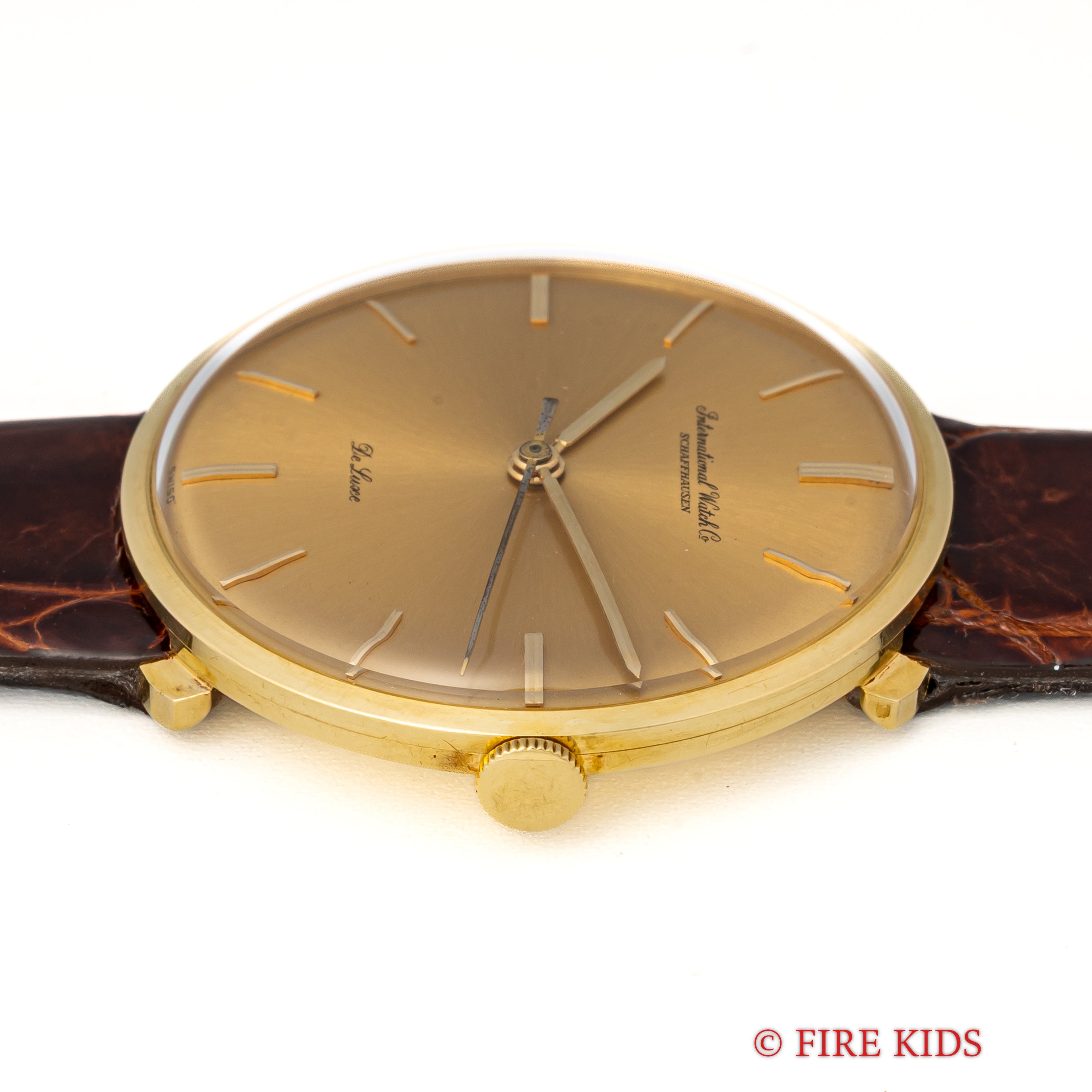 IWC ラウンド デラックス 18金無垢 1965年製 Cal.401 箱付き 純正金無垢尾錠付き