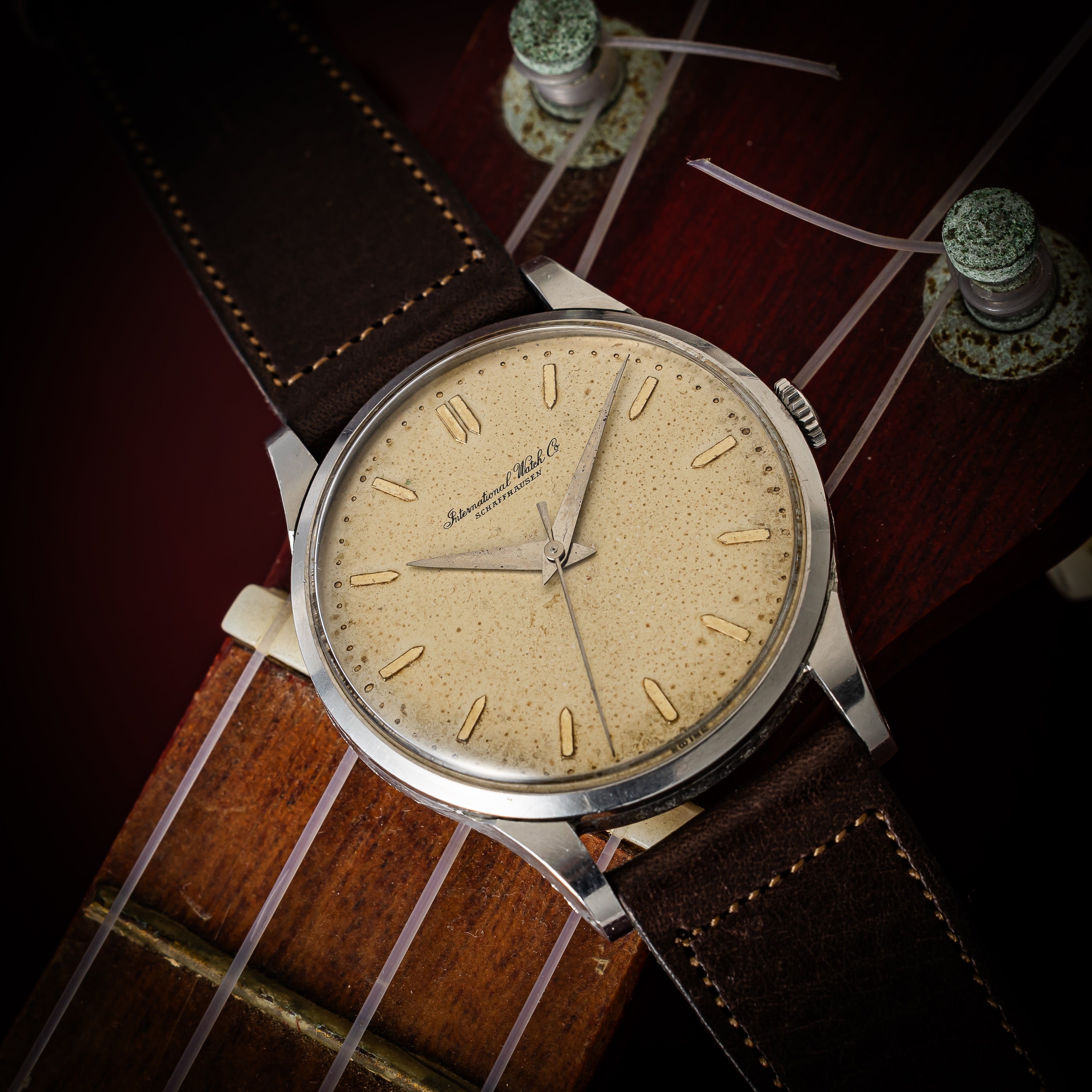 IWC ラウンドケース 1957年製 手巻き Cal.89