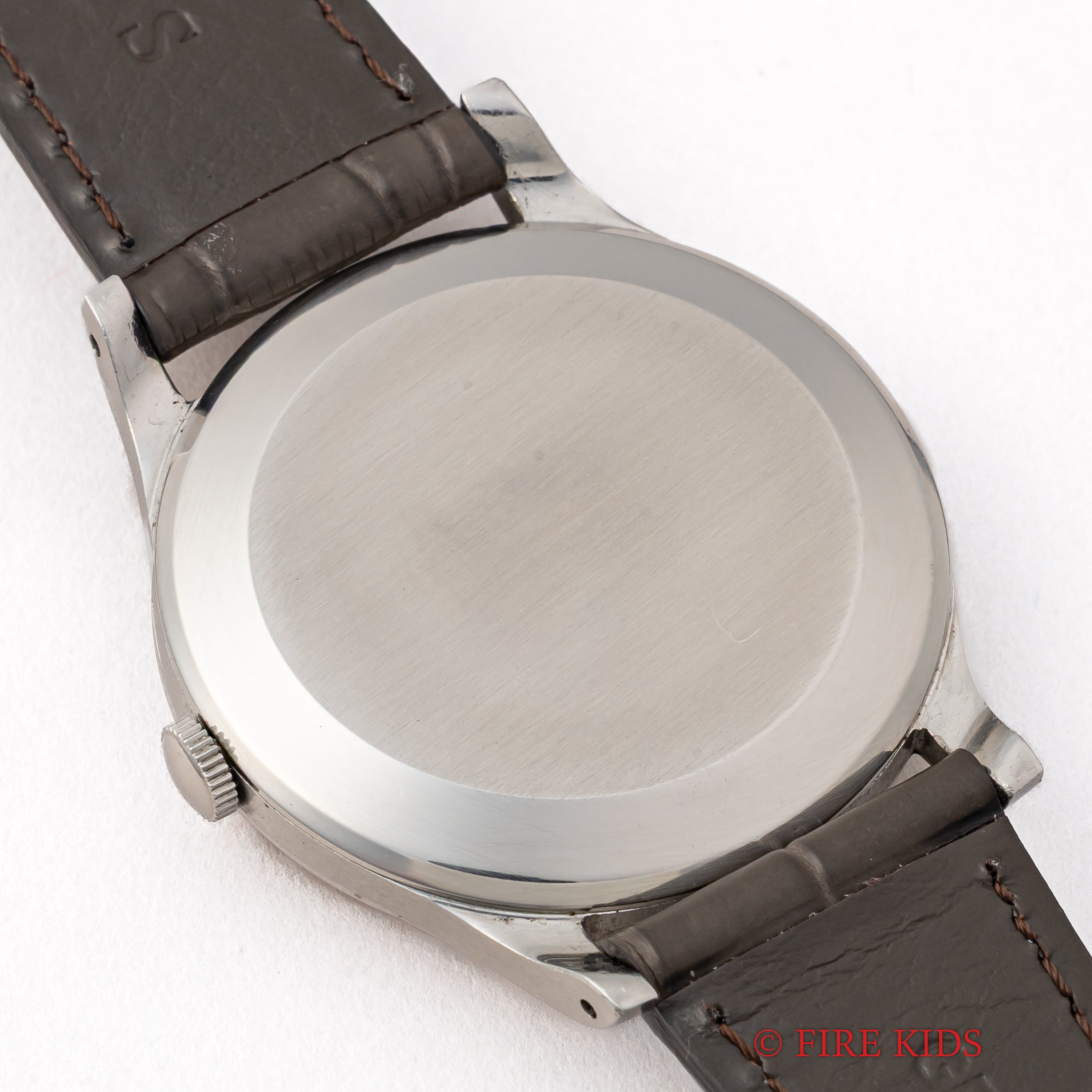 IWC ラウンドケース 1958年製 手巻き Cal.89 砲弾インデックス ビックケース