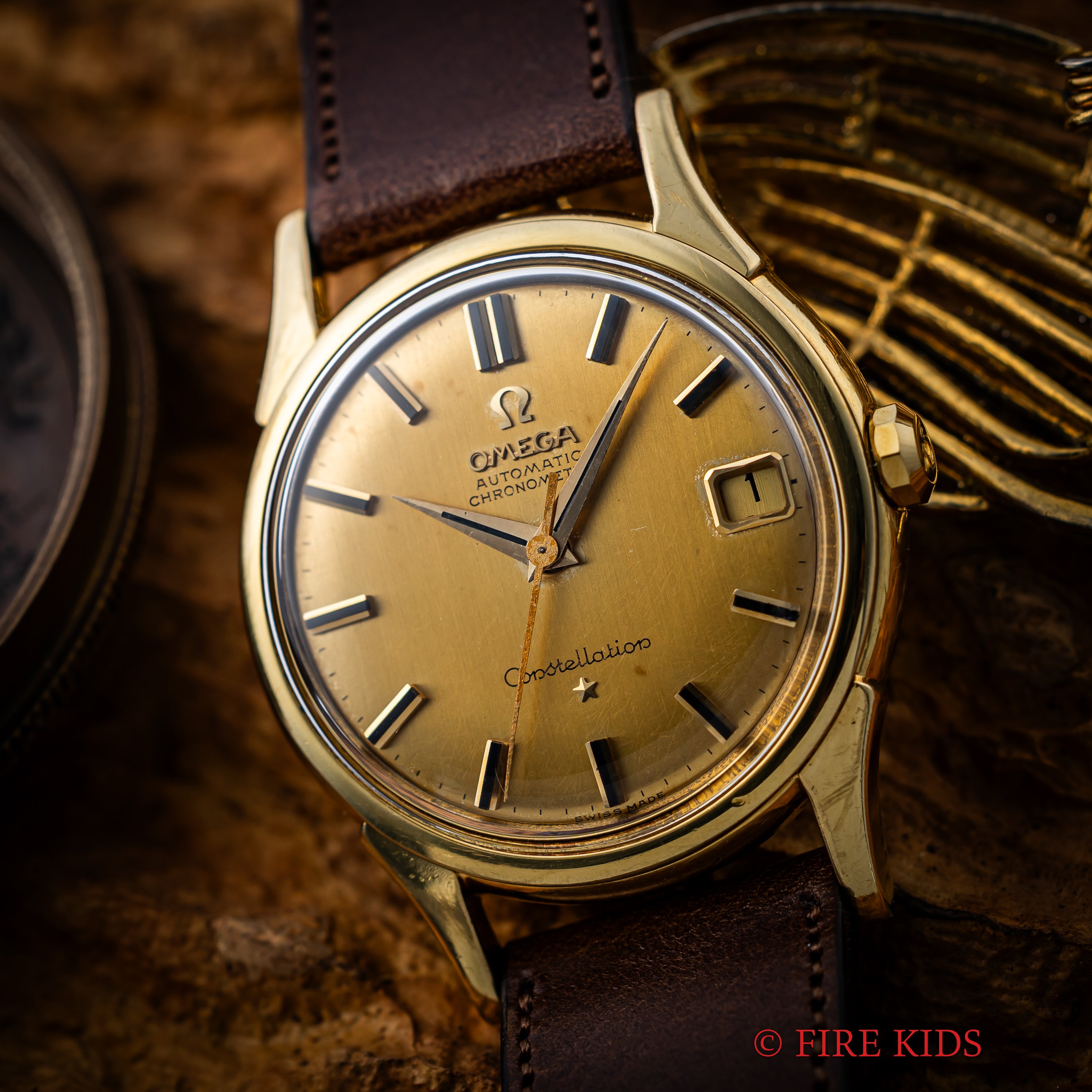 オメガ 18金無垢コンステレーション 1961年製 クロノメーター自動巻き Cal.561 オニキスインデックス