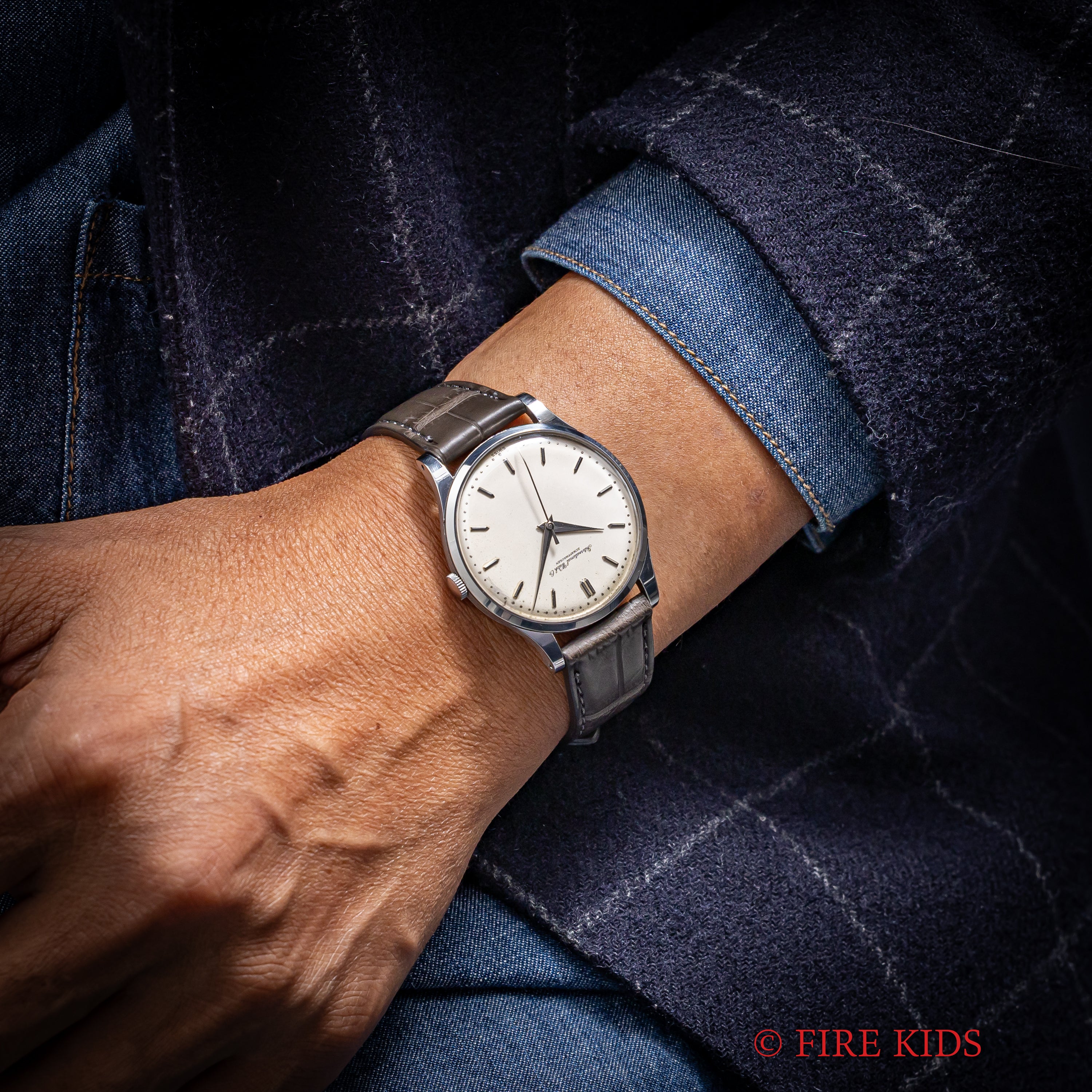 IWC ラウンドケース 1958年製 手巻き Cal.89 砲弾インデックス ビックケース