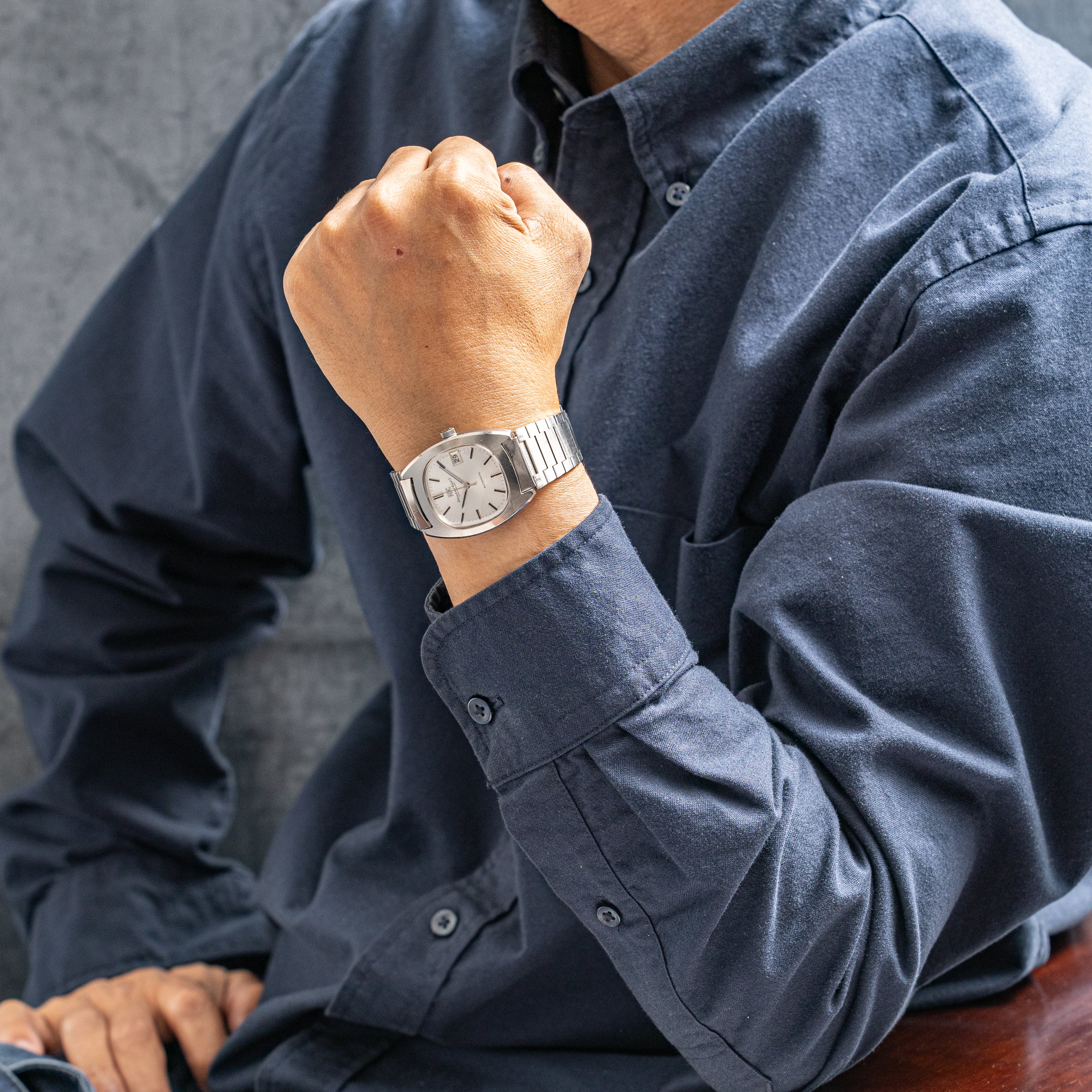 IWC トノー型 1972年製 Ref.1872 シルバーダイヤル 純正ブレス付き