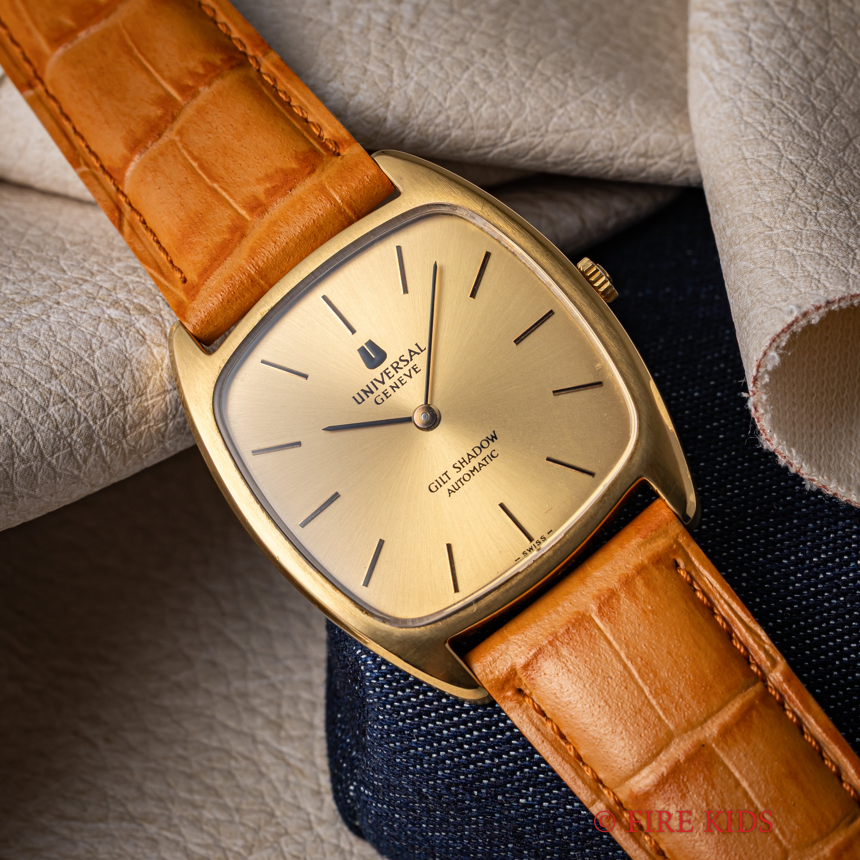 ユニバーサル・ジュネーブ ギルドシャドウ マイクロローター自動巻き Cal.2-66 1970年代製