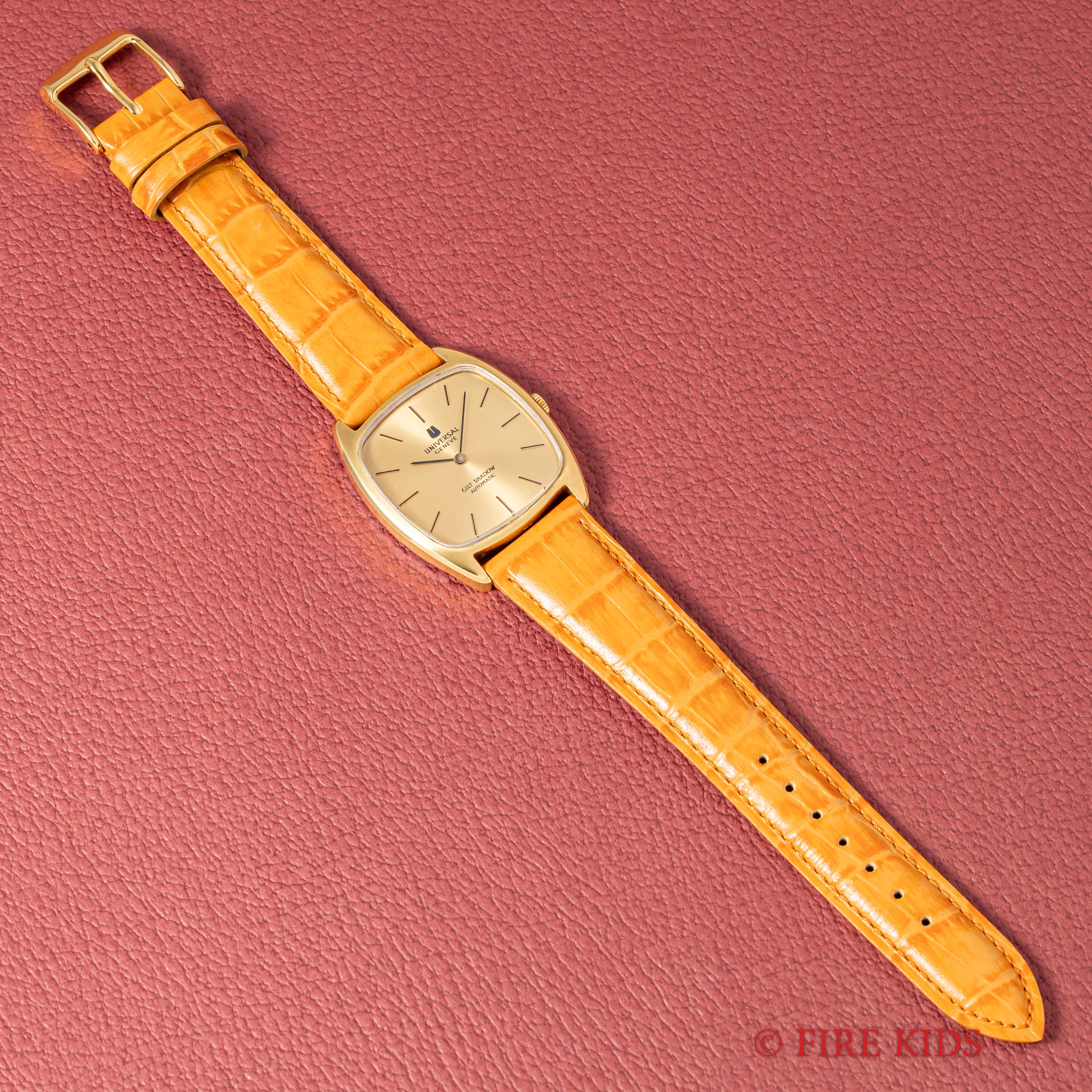 ユニバーサル・ジュネーブ ギルドシャドウ マイクロローター自動巻き Cal.2-66 1970年代製