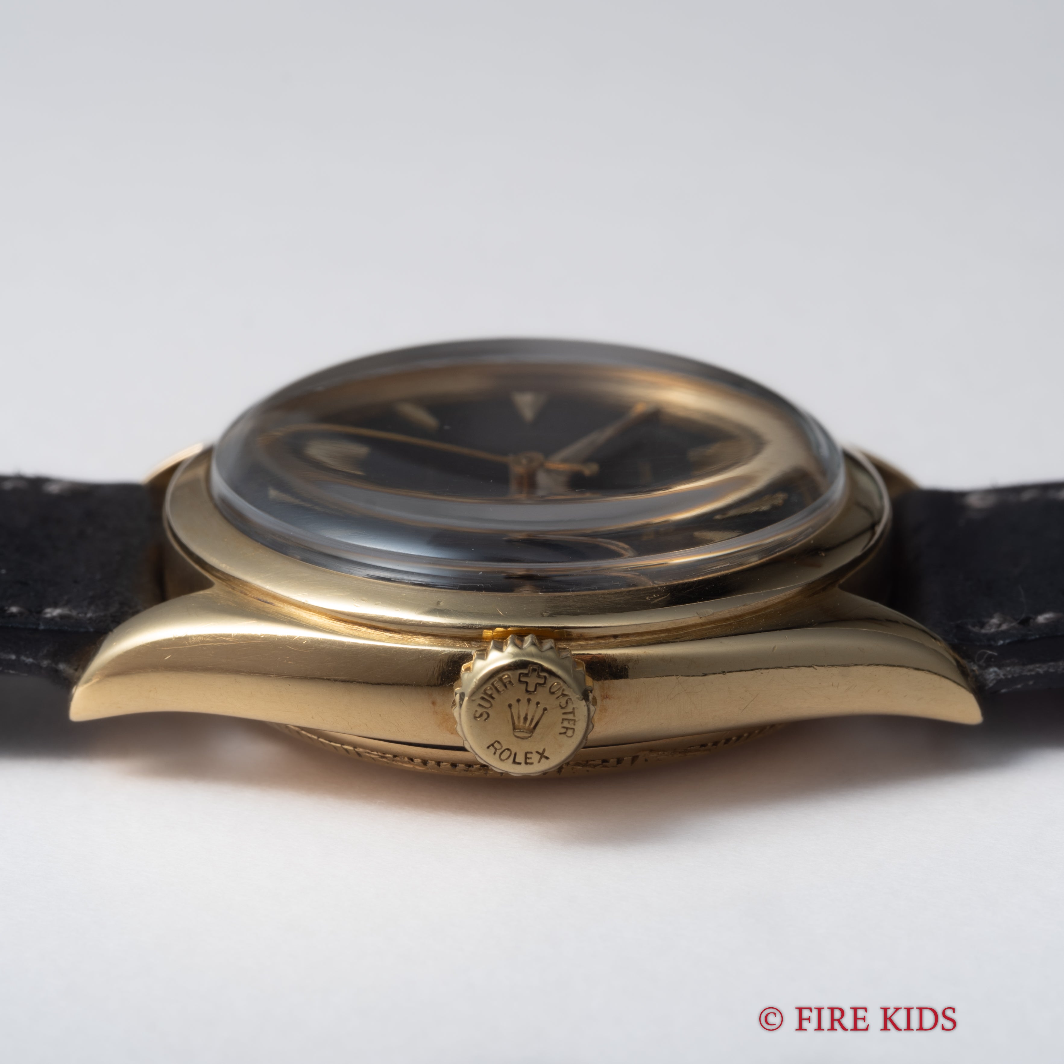 ロレックス Ref.6084 1953年製 セミバブルバック 18金イエローゴールド ブラックダイヤル スーパーオイスター