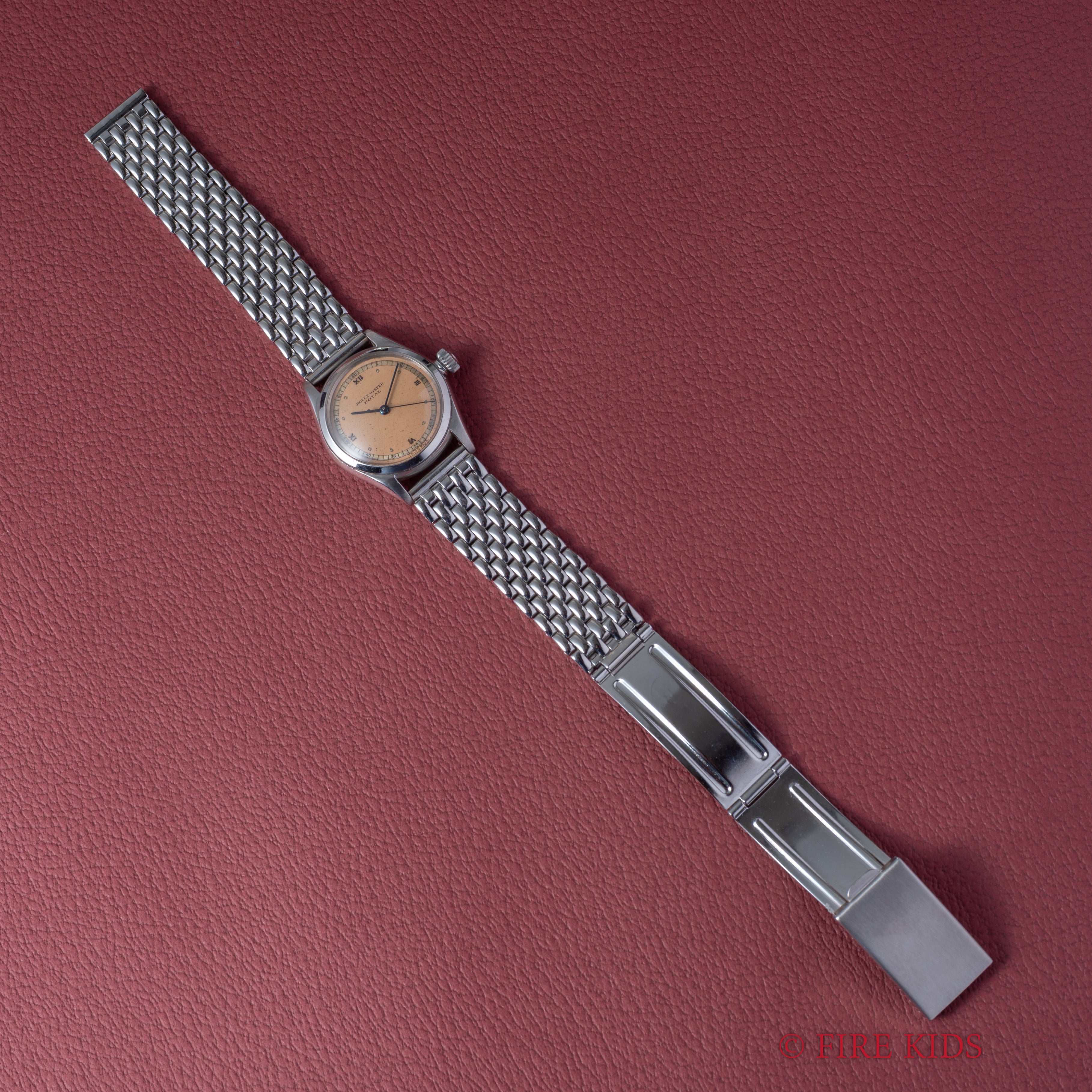 ロレックス オイスター ロイヤル 飛びローマンダイヤル 1941年製 Ref.2574 手巻き