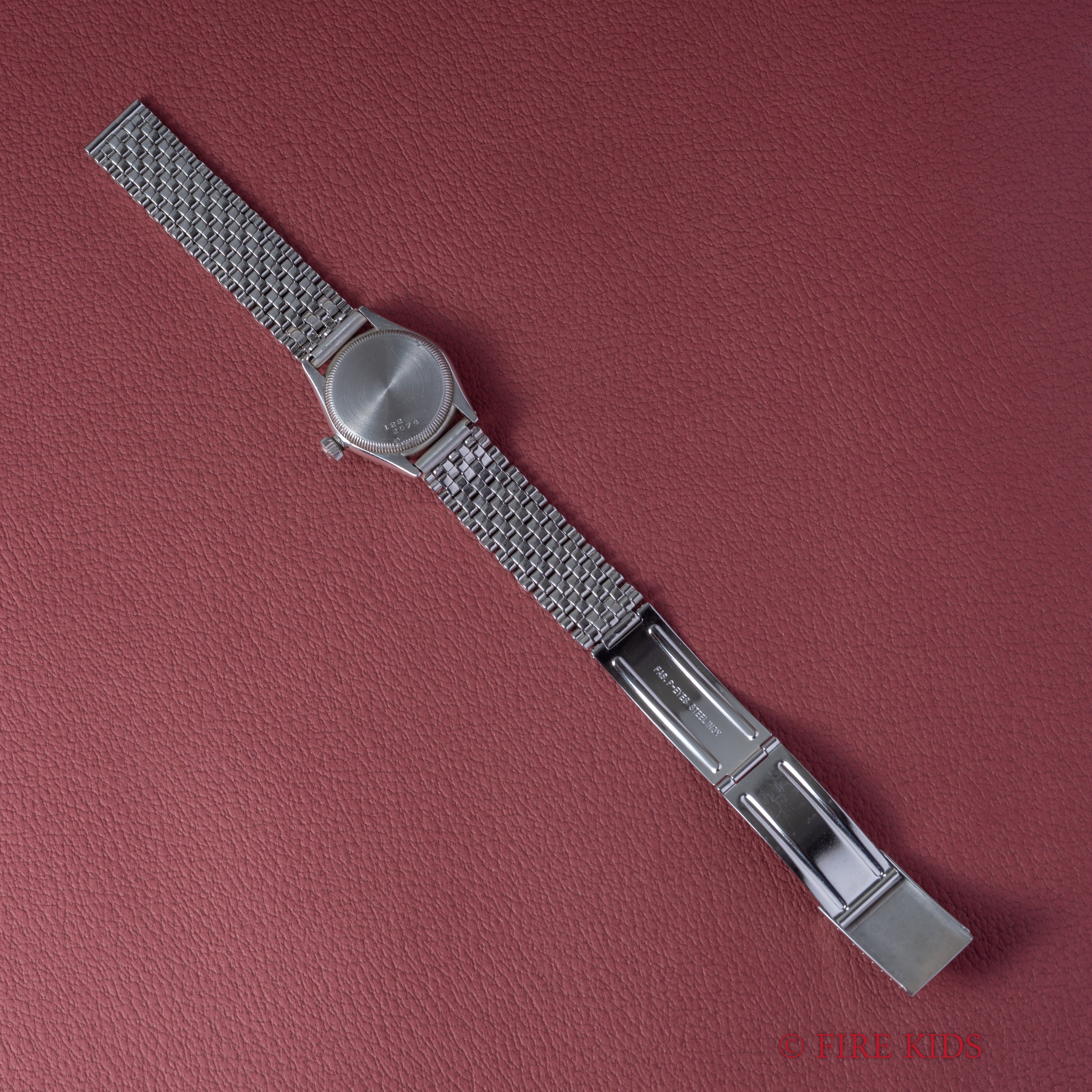 ロレックス オイスター ロイヤル 飛びローマンダイヤル 1941年製 Ref.2574 手巻き