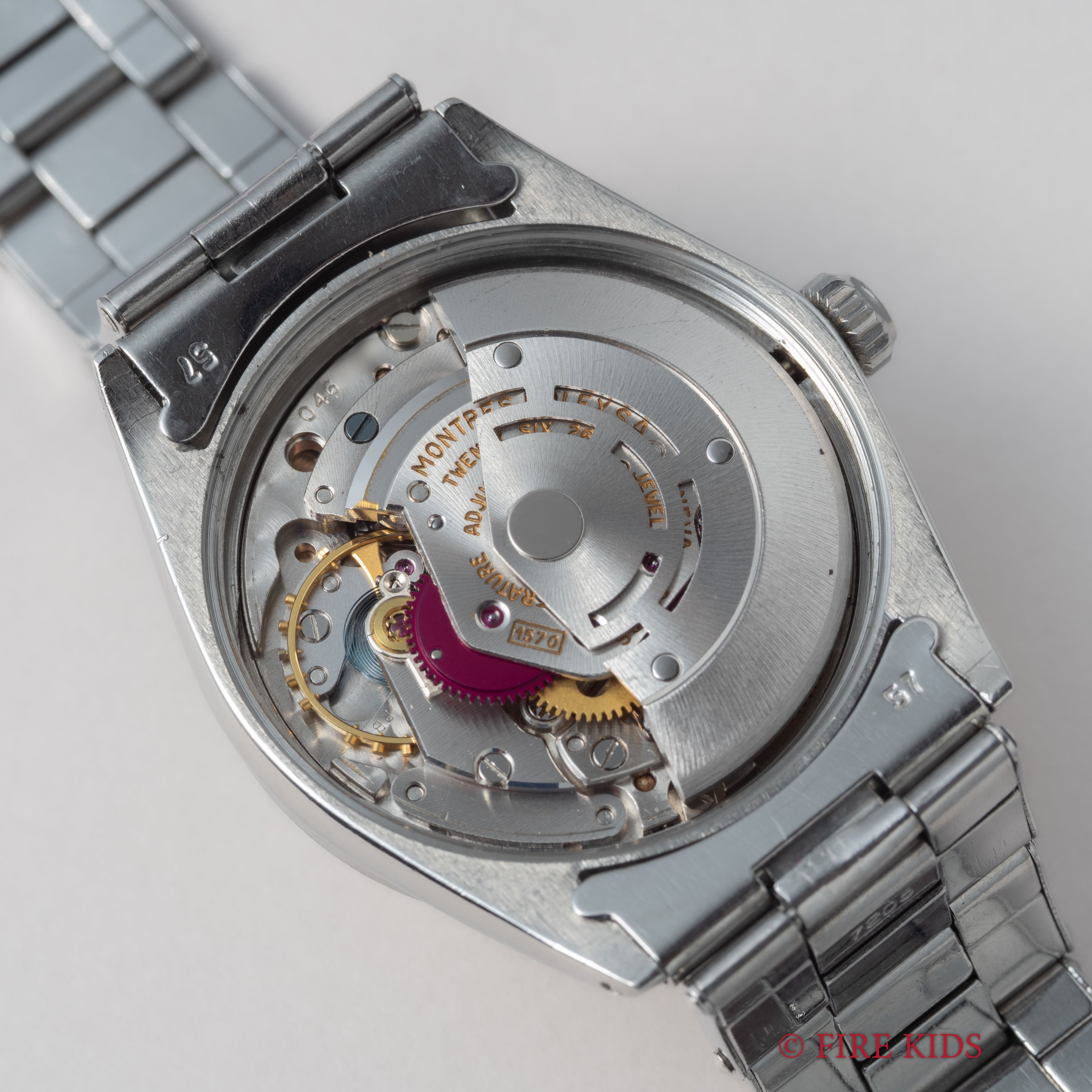 ロレックス オイスターパーペチュアル エンジンターンドベゼル 1967年製 Ref.1007 ノンデイト 純正リベットブレス