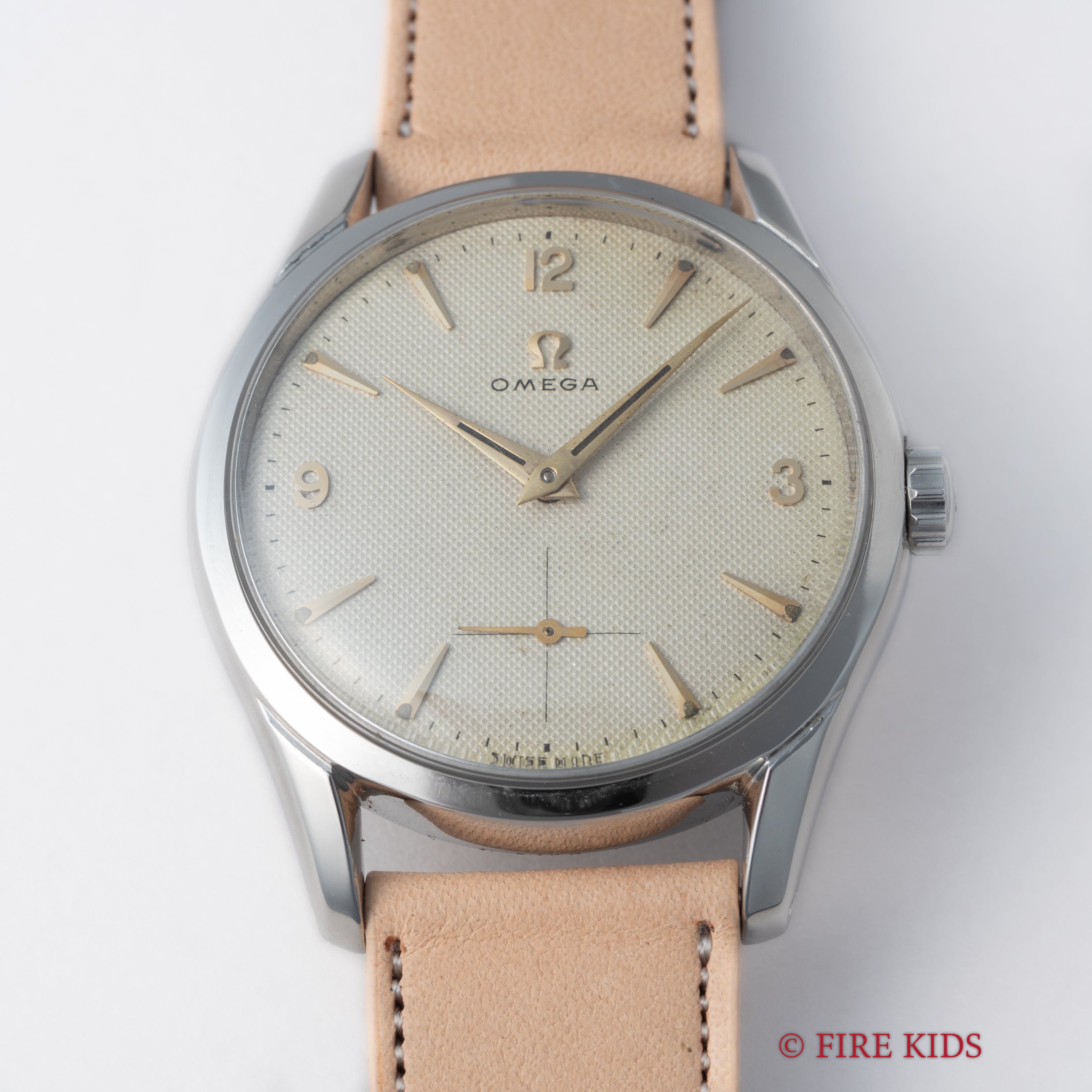 オメガ シーマスター 30mmキャリバー 1952年製 ギョウシェダイヤル Cal.265 スモールセコンド 手巻き