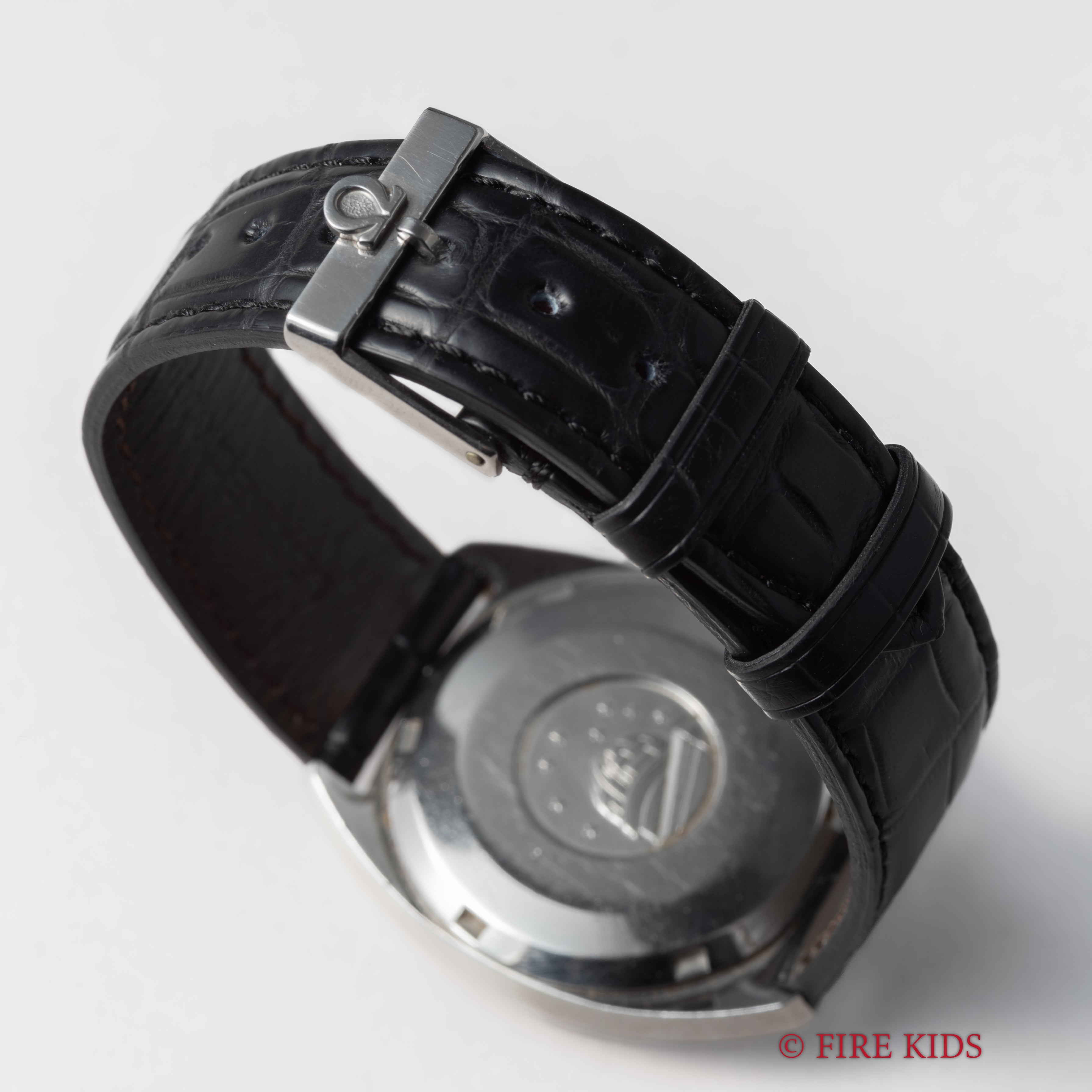 オメガ コンステレーション 1969年製 Ref.168.017 ジェンタ クロノメーター自動巻 Cal.564 純正尾錠付