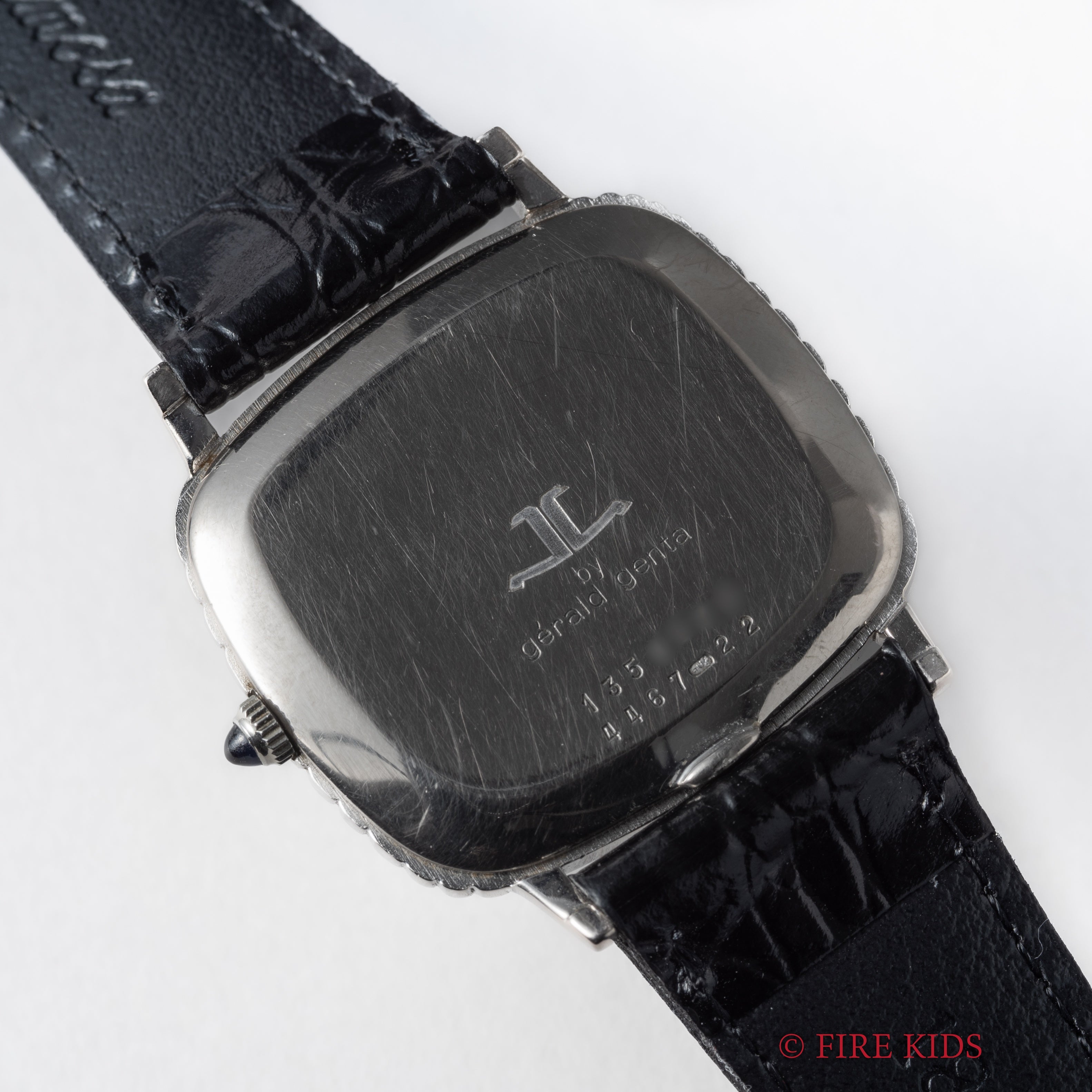 ジャガー・ルクルト スクエアケース 1970年代製 Ref.4467.22 18金金無垢 純正尾錠付き ジェラルドジェンタ