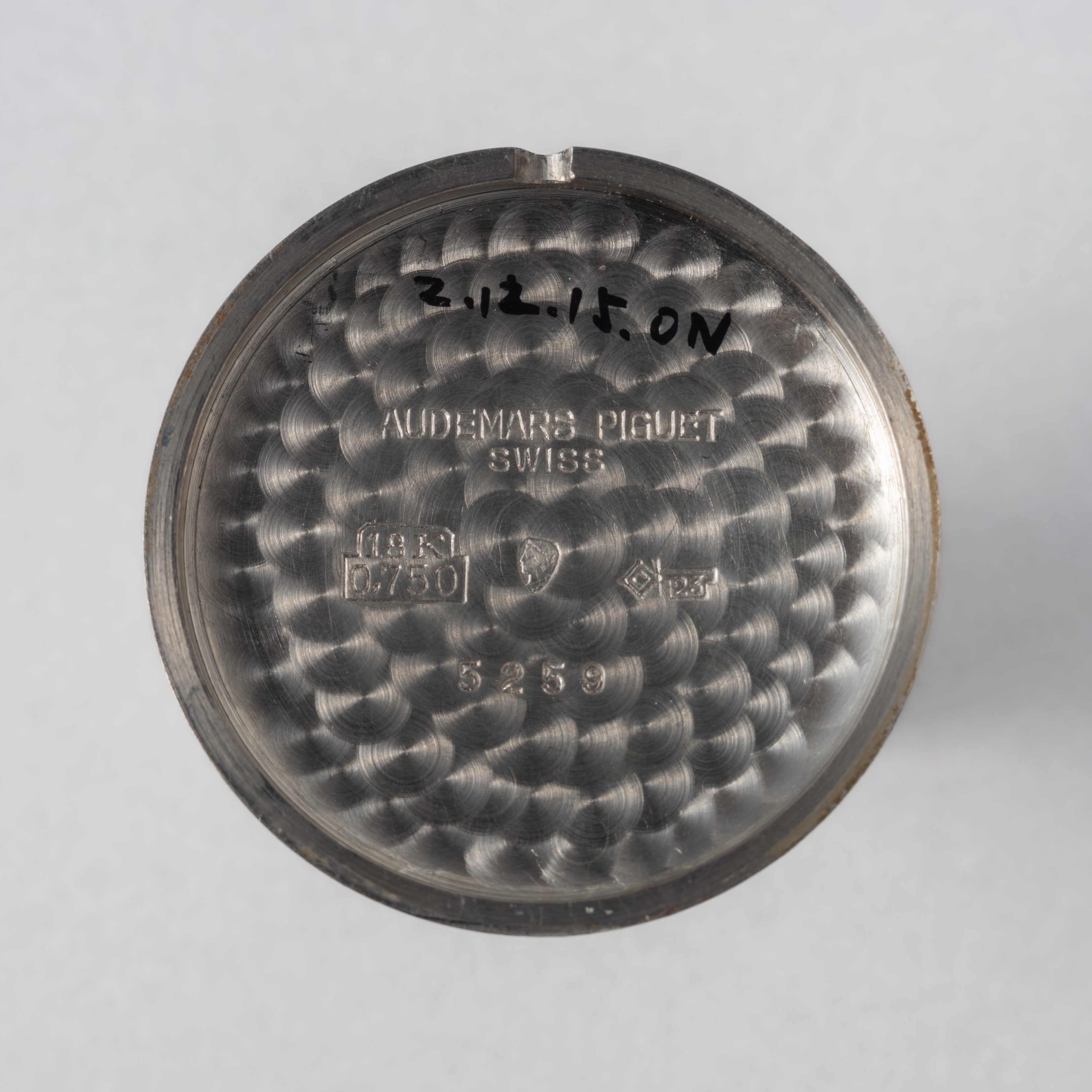 オーデマ・ピゲ ホブネイル 18金無垢ホワイトゴールド 1970年代製 手巻き Cal.K2001/1A 純正18KWG尾錠