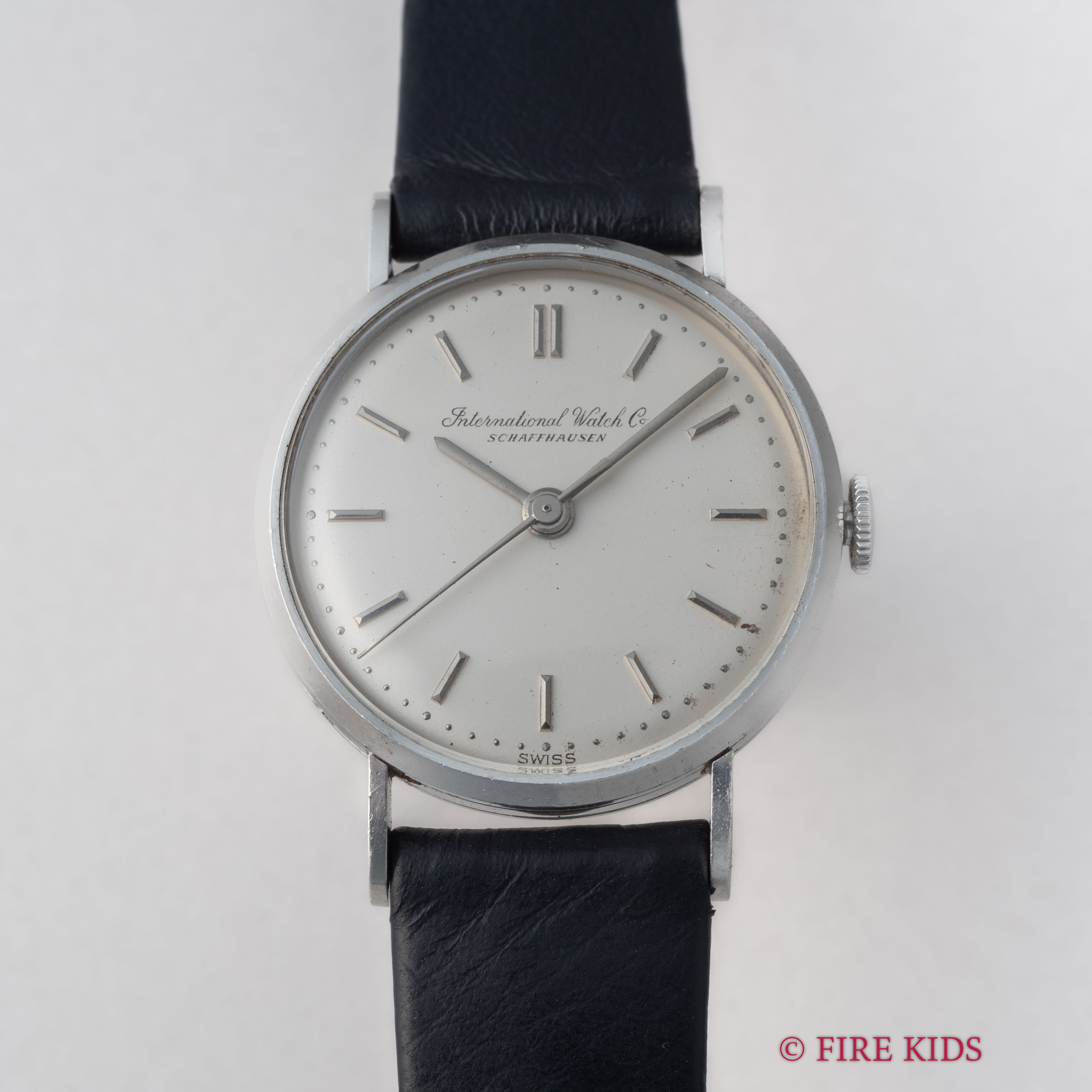 IWC ラウンドケース 1965年製 手巻き Cal.401 箱付き