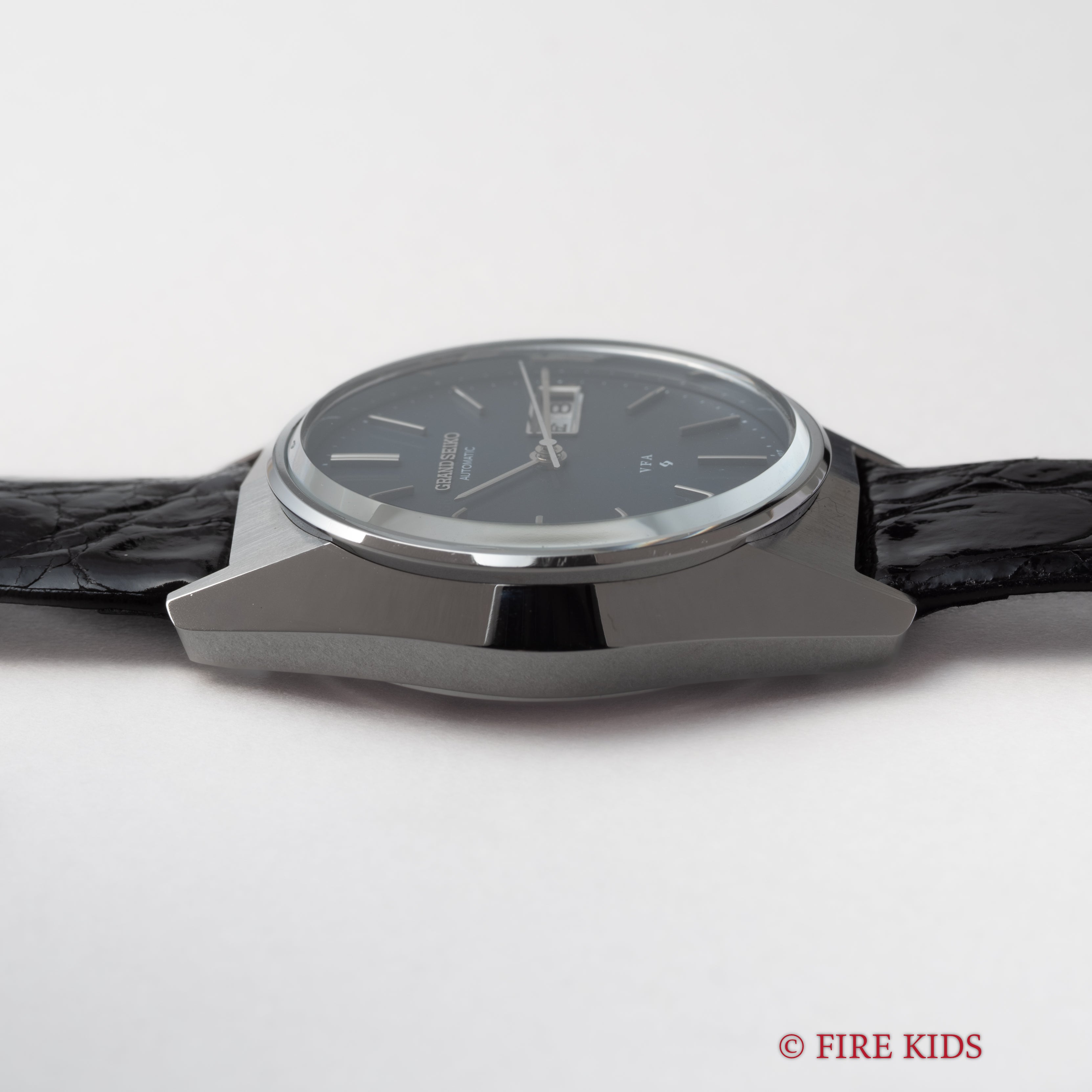 グランドセイコー VFA 1973年製 Ref.6186-8000-G 10振動 自動巻 ダークブルーダイヤル 純正尾錠