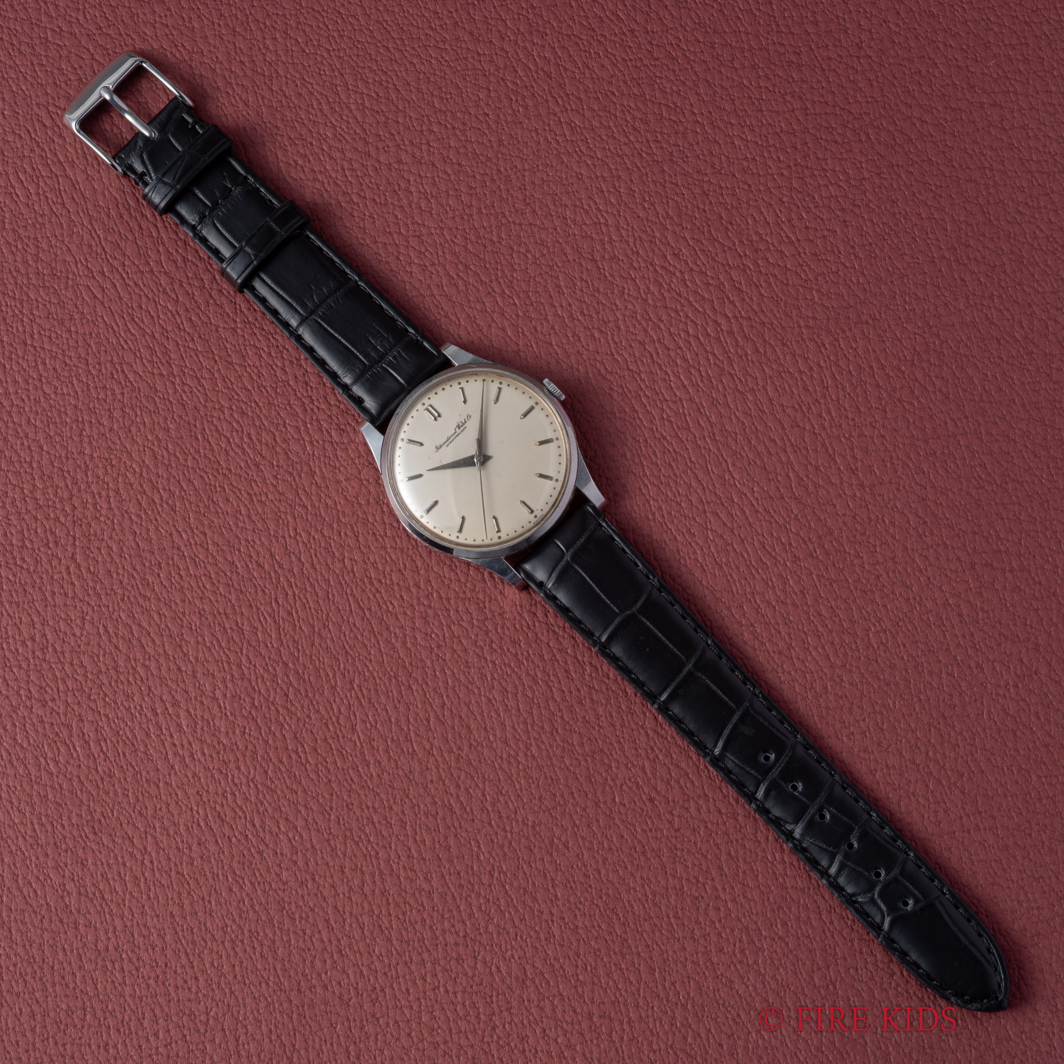 IWC ラウンドケース 1962年製 手巻き Cal.89 砲弾インデックス