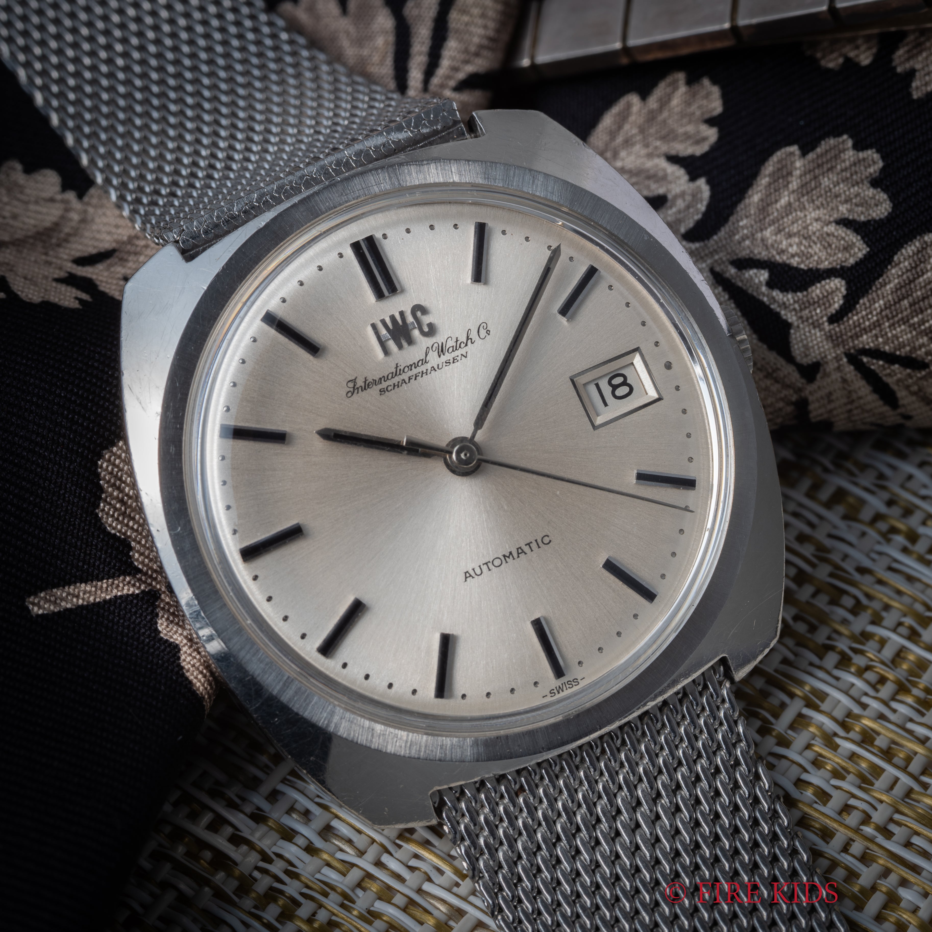 IWC 1971年製 Ref.814AD クッションケース ペラトン式自動巻き Cal.8541B 純正メッシュブレス