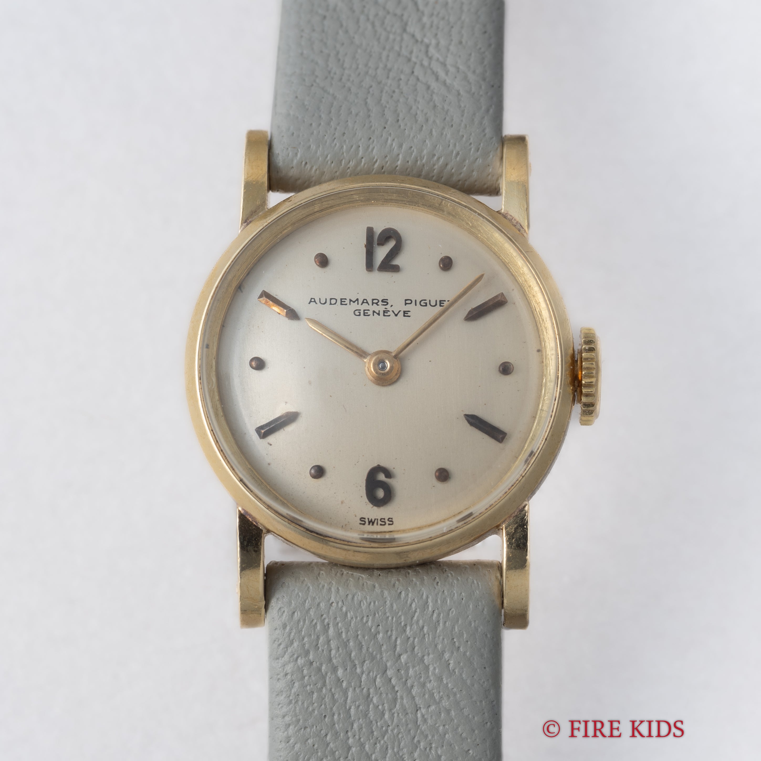 オーデマ・ピゲ レディース ラウンド 18金イエローゴールド 1950年代製 手巻き