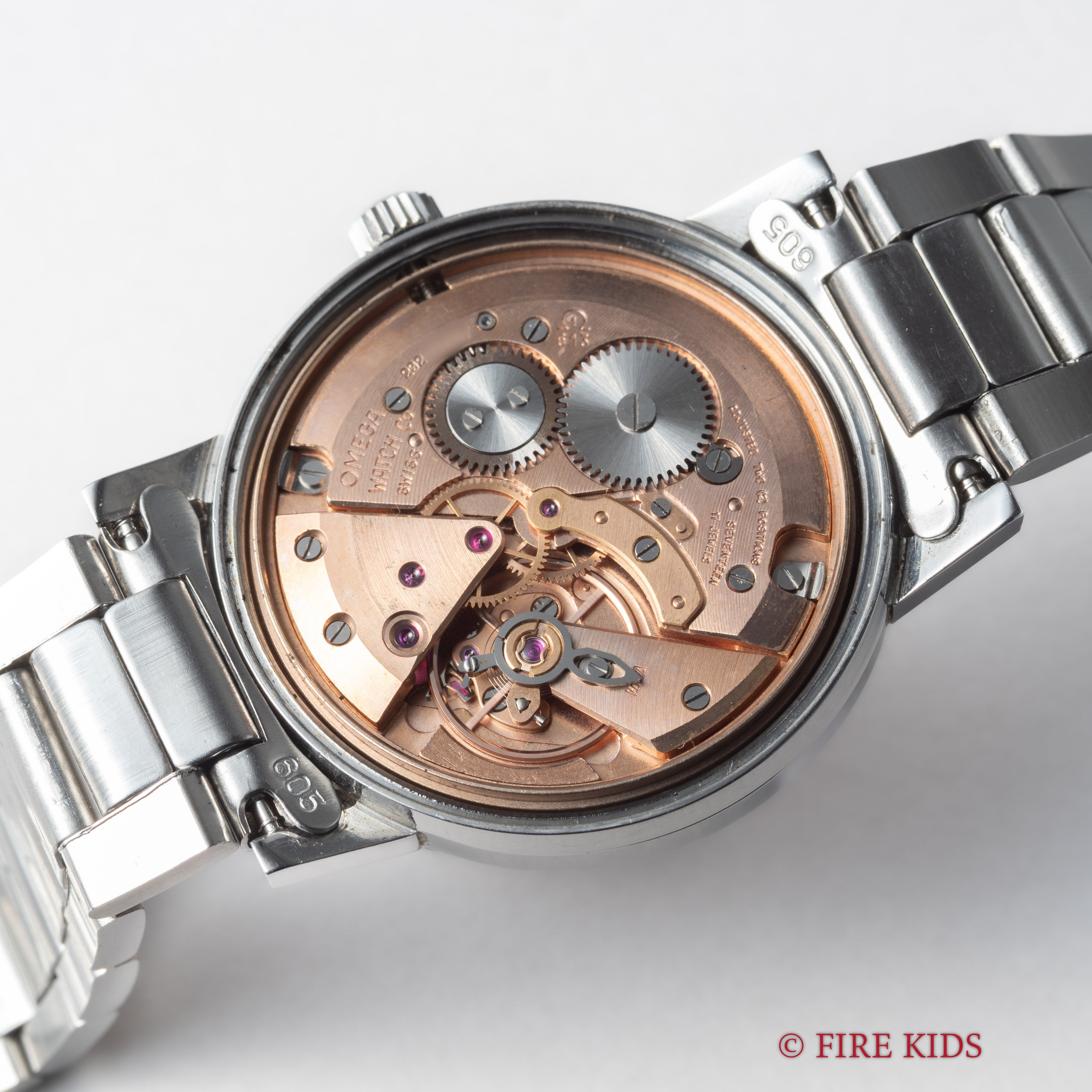 オメガ ジュネーブ 1969年製 ラウンドケース 自動巻 Cal.613 純正3連ブレス