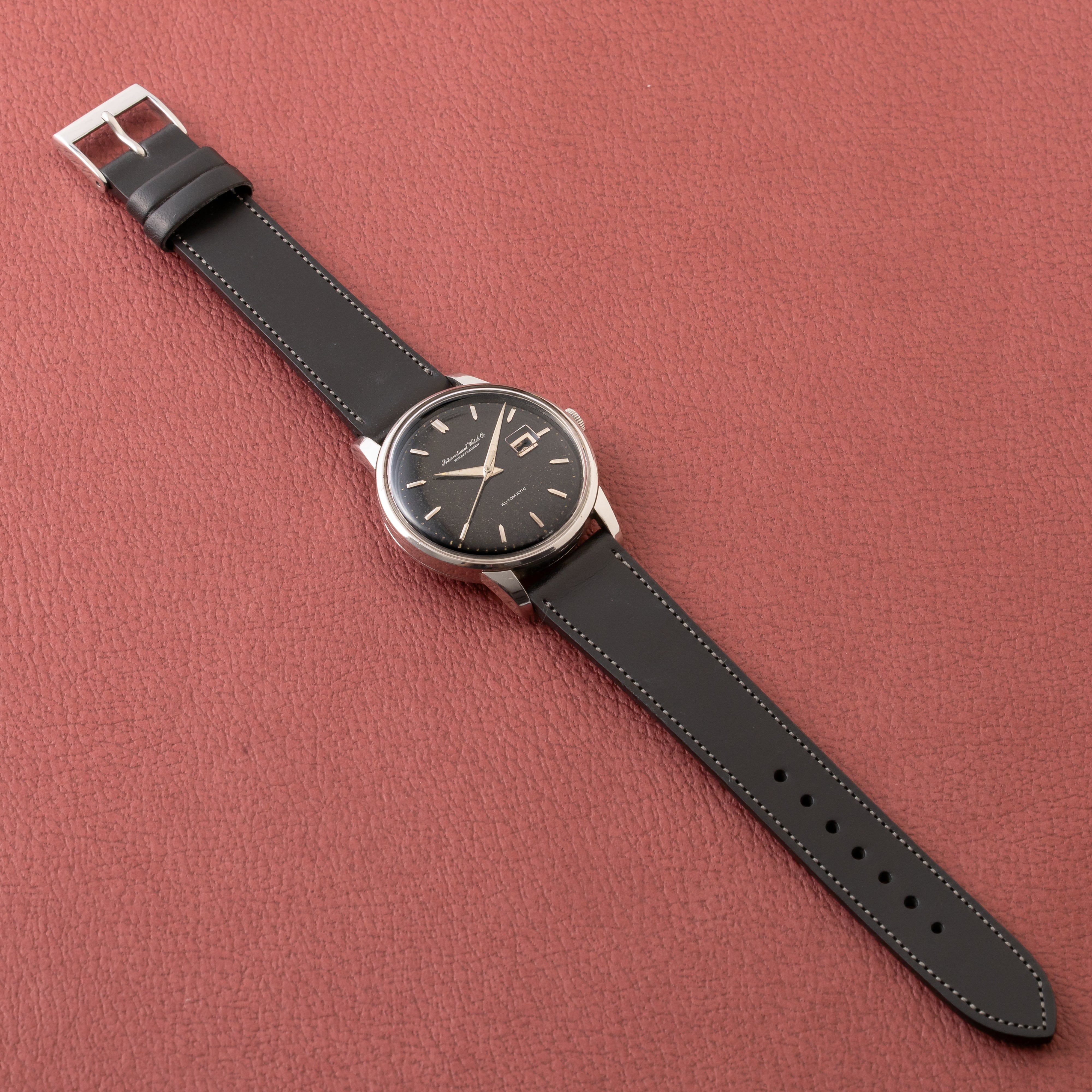 IWC 寄り目 1963年製 ブラックミラーダイヤル 自動巻き